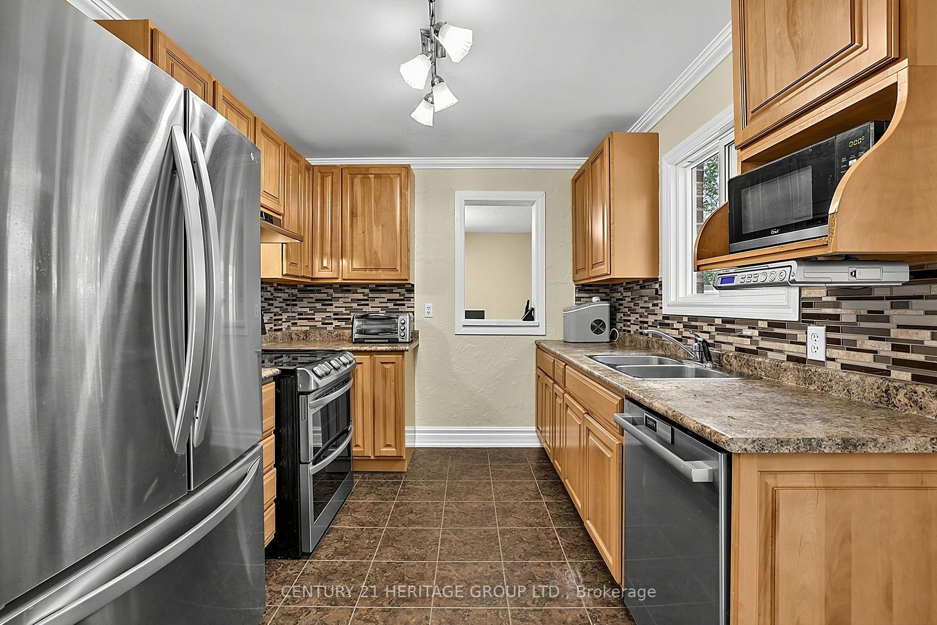 Photo 13 of 214 Lancaster Avenue, Newmarket, Bristol-London — HOMEH