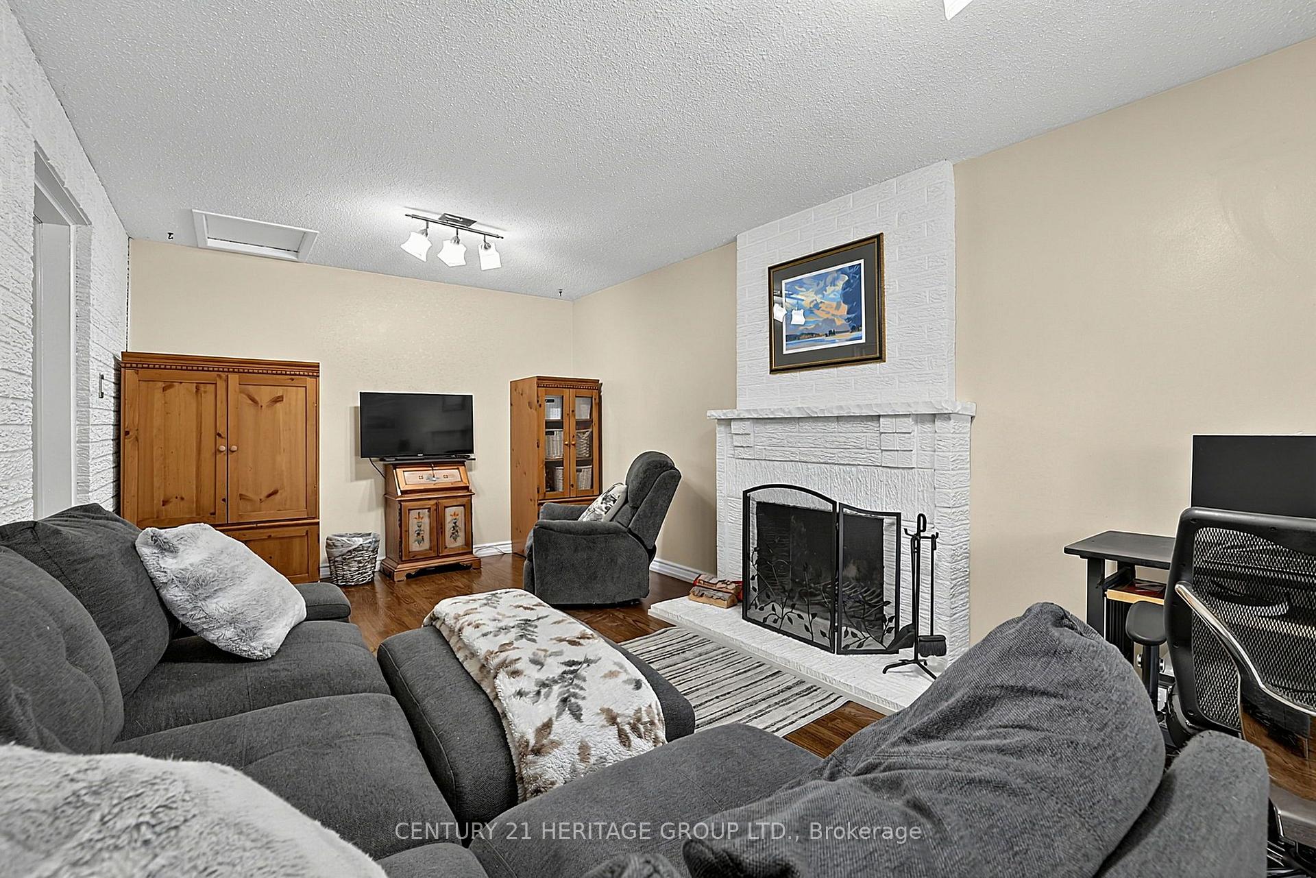 Photo 16 of 214 Lancaster Avenue, Newmarket, Bristol-London — HOMEH