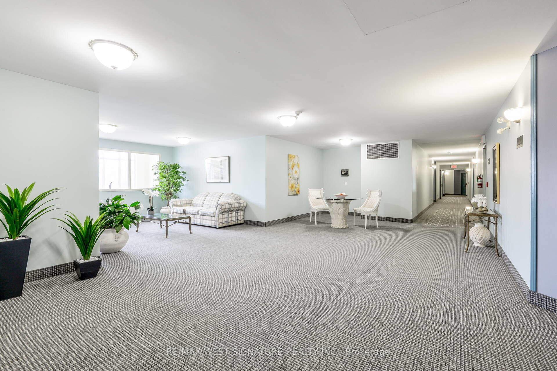 Photo 19 of Unit 105, 75 Treelawn Boulevard, Vaughan, Kleinburg — HOMEH