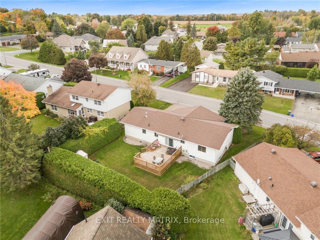 Photo 1 of 127 Home Avenue, Champlain, Vankleek Hill — HOMEH