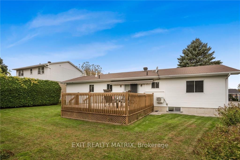 Photo 4 of 127 Home Avenue, Champlain, Vankleek Hill — HOMEH