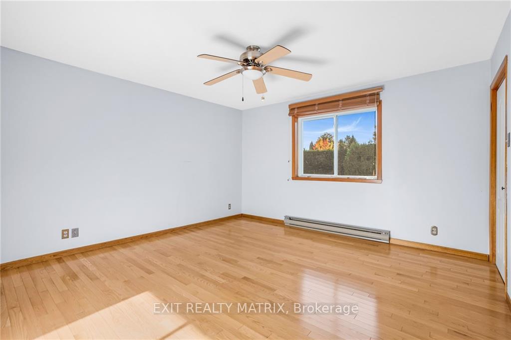 Photo 12 of 127 Home Avenue, Champlain, Vankleek Hill — HOMEH