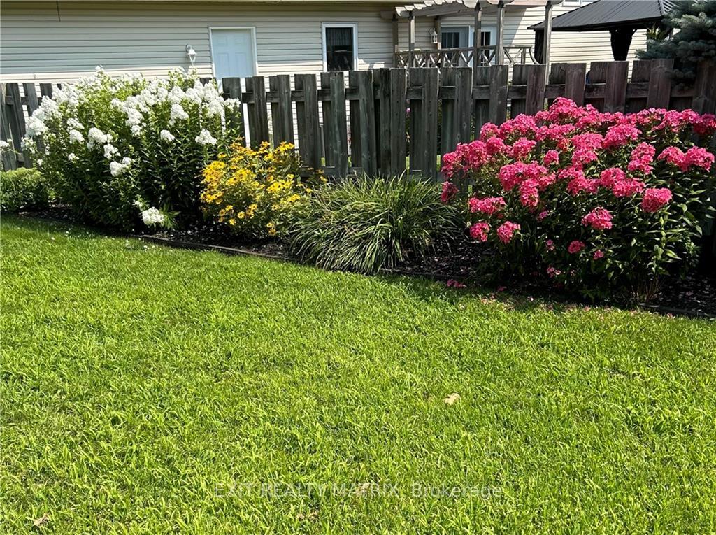 Photo 23 of 127 Home Avenue, Champlain, Vankleek Hill — HOMEH