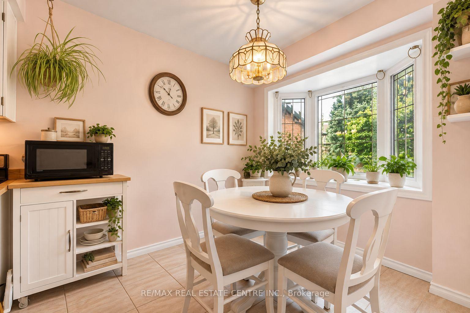 Photo 12 of 26 Jameson Crescent, Brampton, Northgate — HOMEH