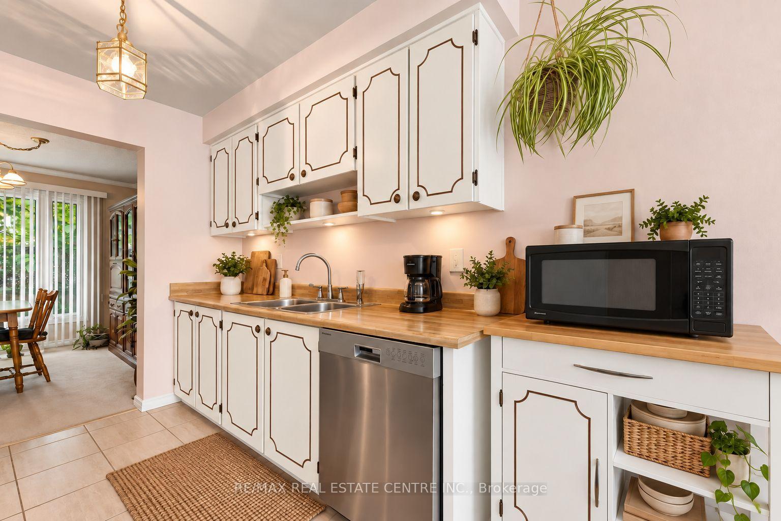 Photo 13 of 26 Jameson Crescent, Brampton, Northgate — HOMEH