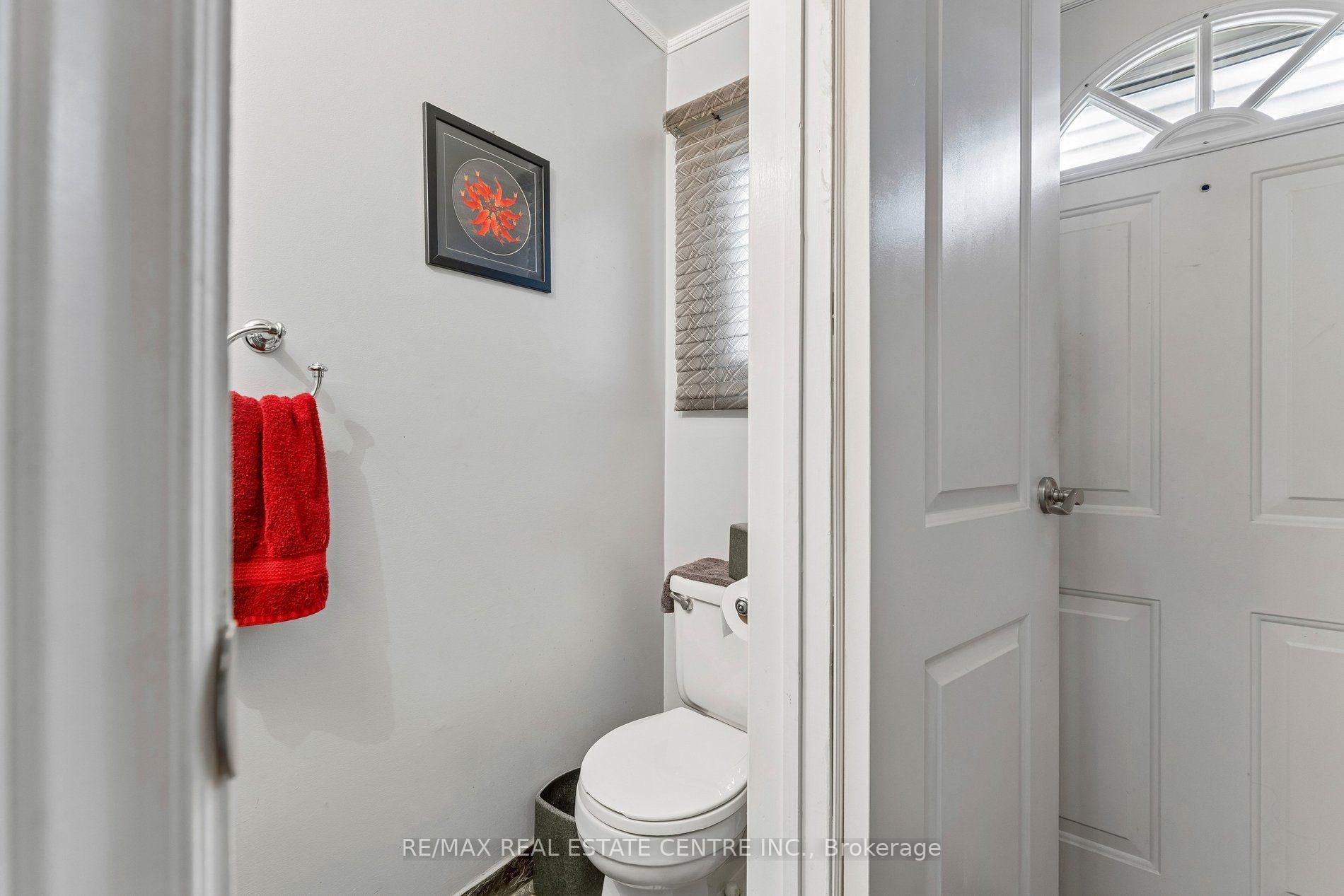 Photo 16 of 26 Jameson Crescent, Brampton, Northgate — HOMEH
