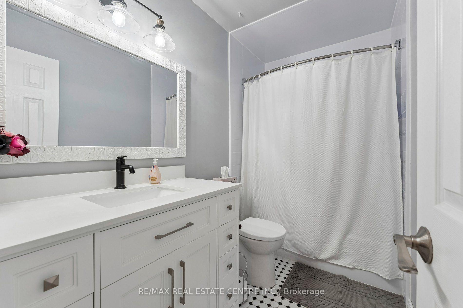 Photo 28 of 26 Jameson Crescent, Brampton, Northgate — HOMEH