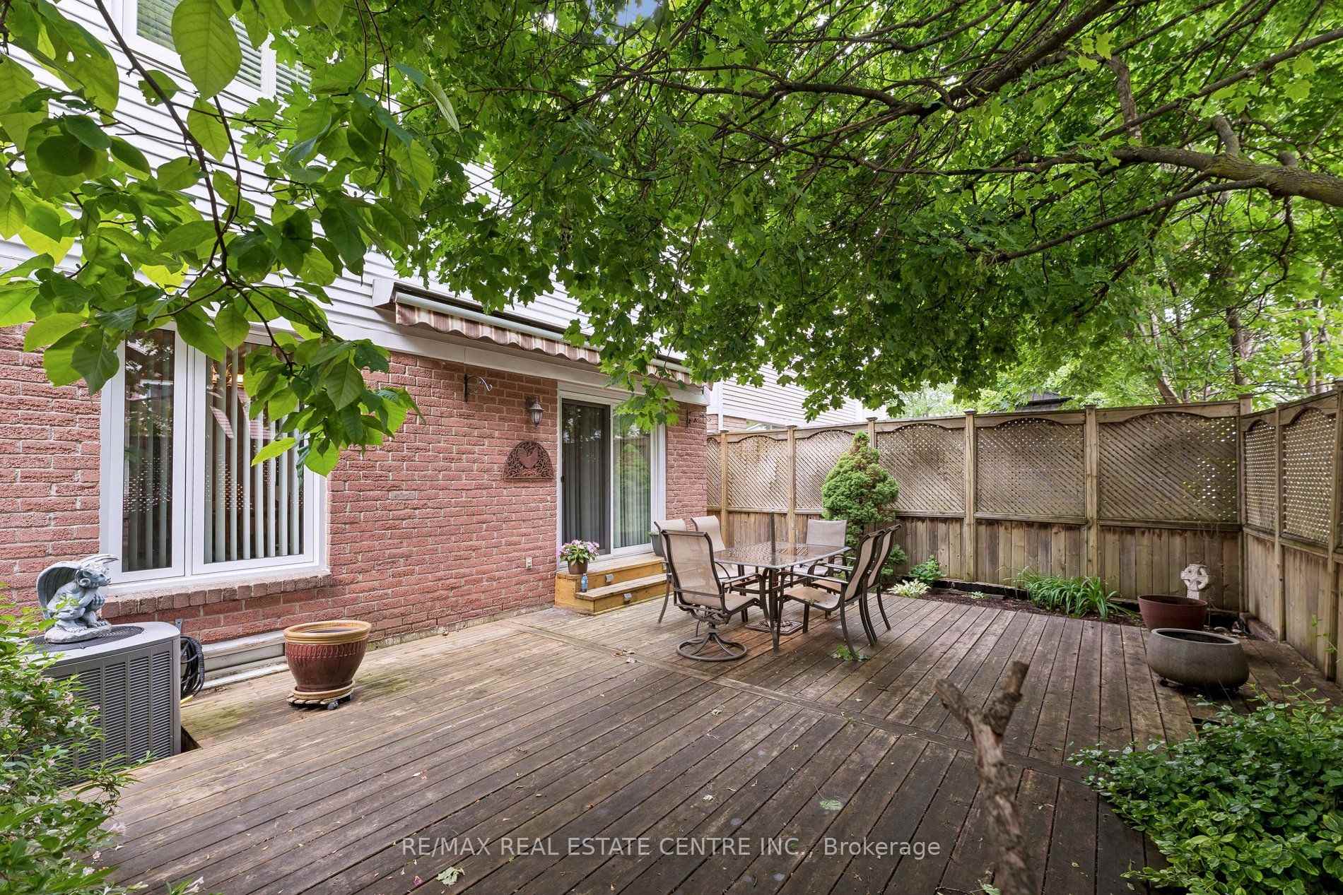 Photo 37 of 26 Jameson Crescent, Brampton, Northgate — HOMEH