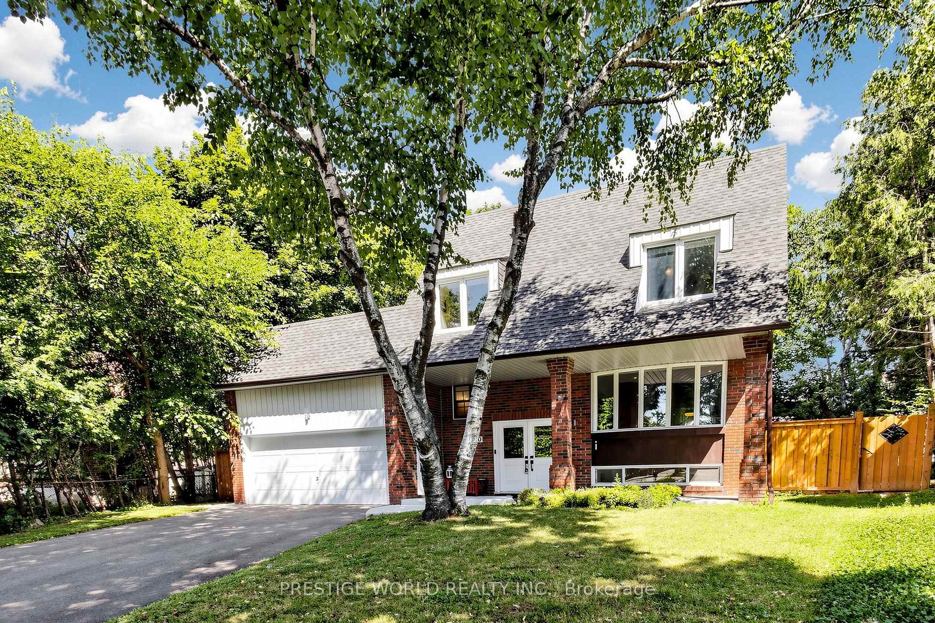 Photo 3 of 20 Hester Court, Markham, Royal Orchard — HOMEH