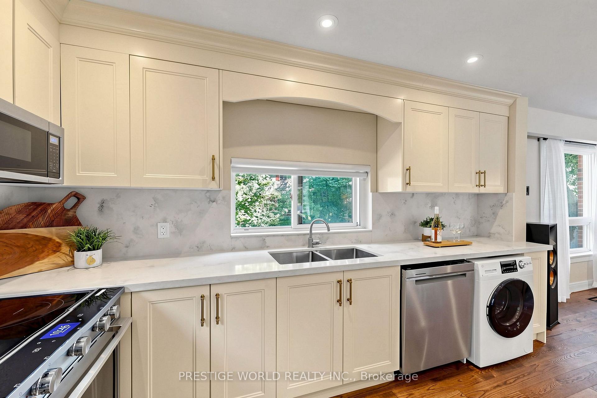 Photo 14 of 20 Hester Court, Markham, Royal Orchard — HOMEH