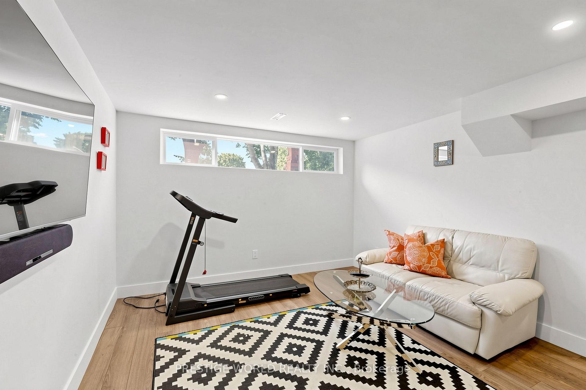 Photo 33 of 20 Hester Court, Markham, Royal Orchard — HOMEH