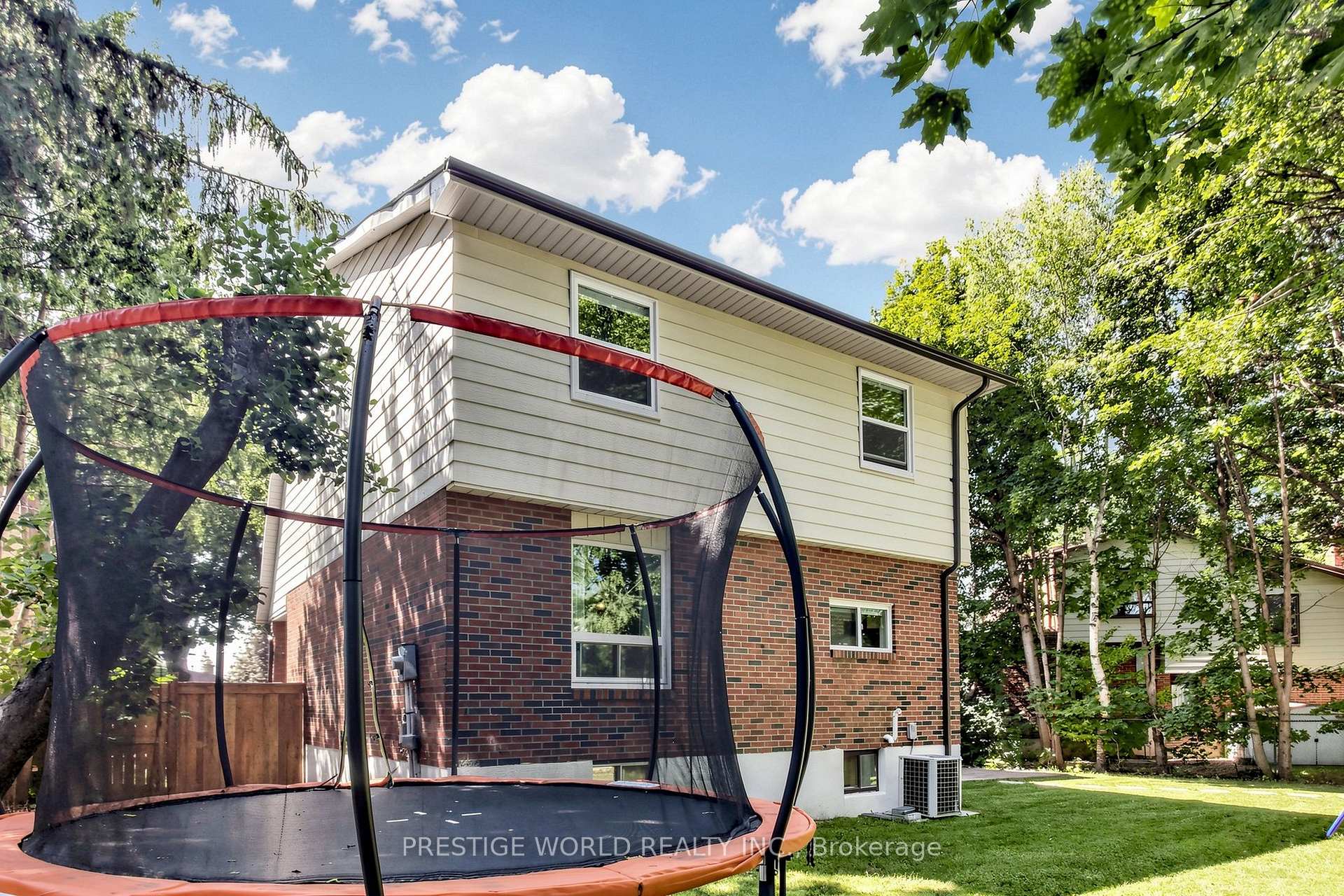 Photo 40 of 20 Hester Court, Markham, Royal Orchard — HOMEH