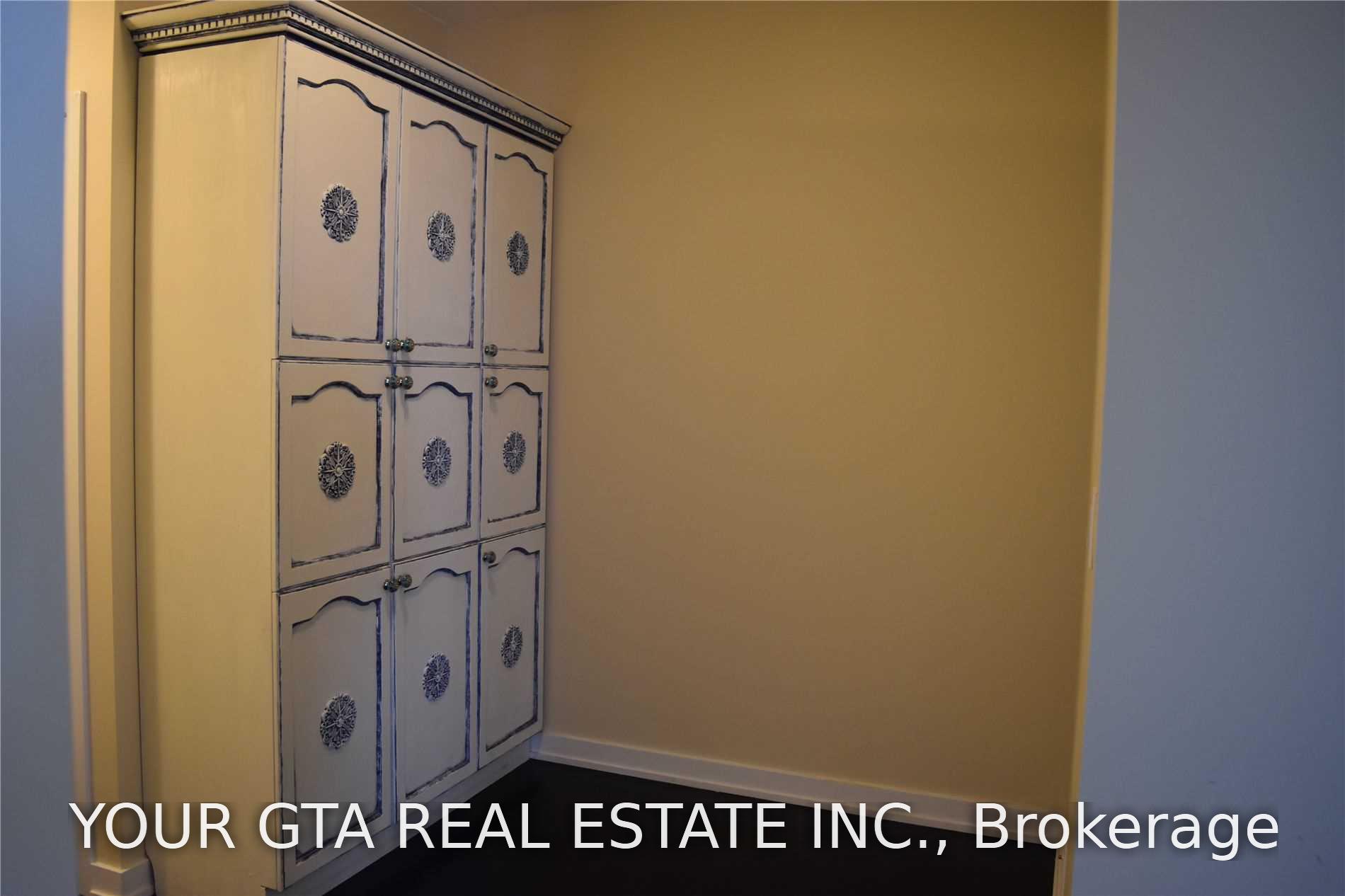 Photo 5 of Unit 4107, 4011 Brickstone Mews, Mississauga, City Centre — HOMEH
