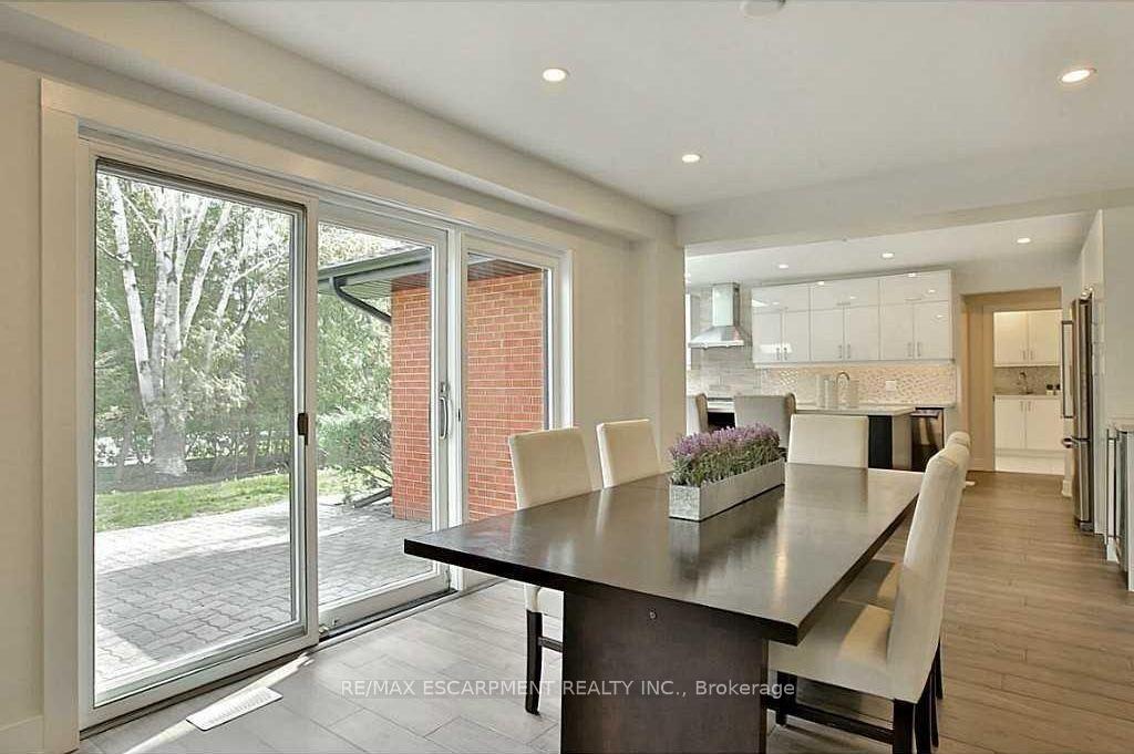 Photo 10 of 239 Guelph Line, Burlington, Roseland — HOMEH