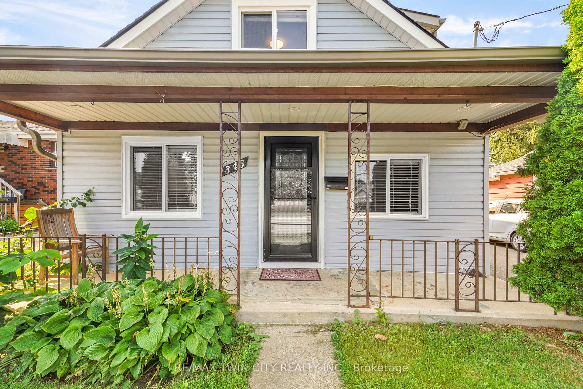 Photo 4 of 345 Nelson Street, Brantford, East Ward — HOMEH