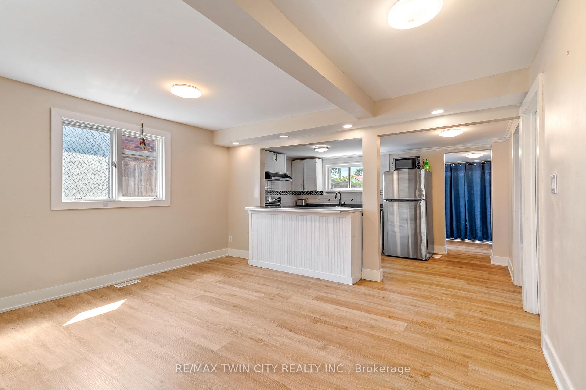 Photo 15 of 345 Nelson Street, Brantford, East Ward — HOMEH