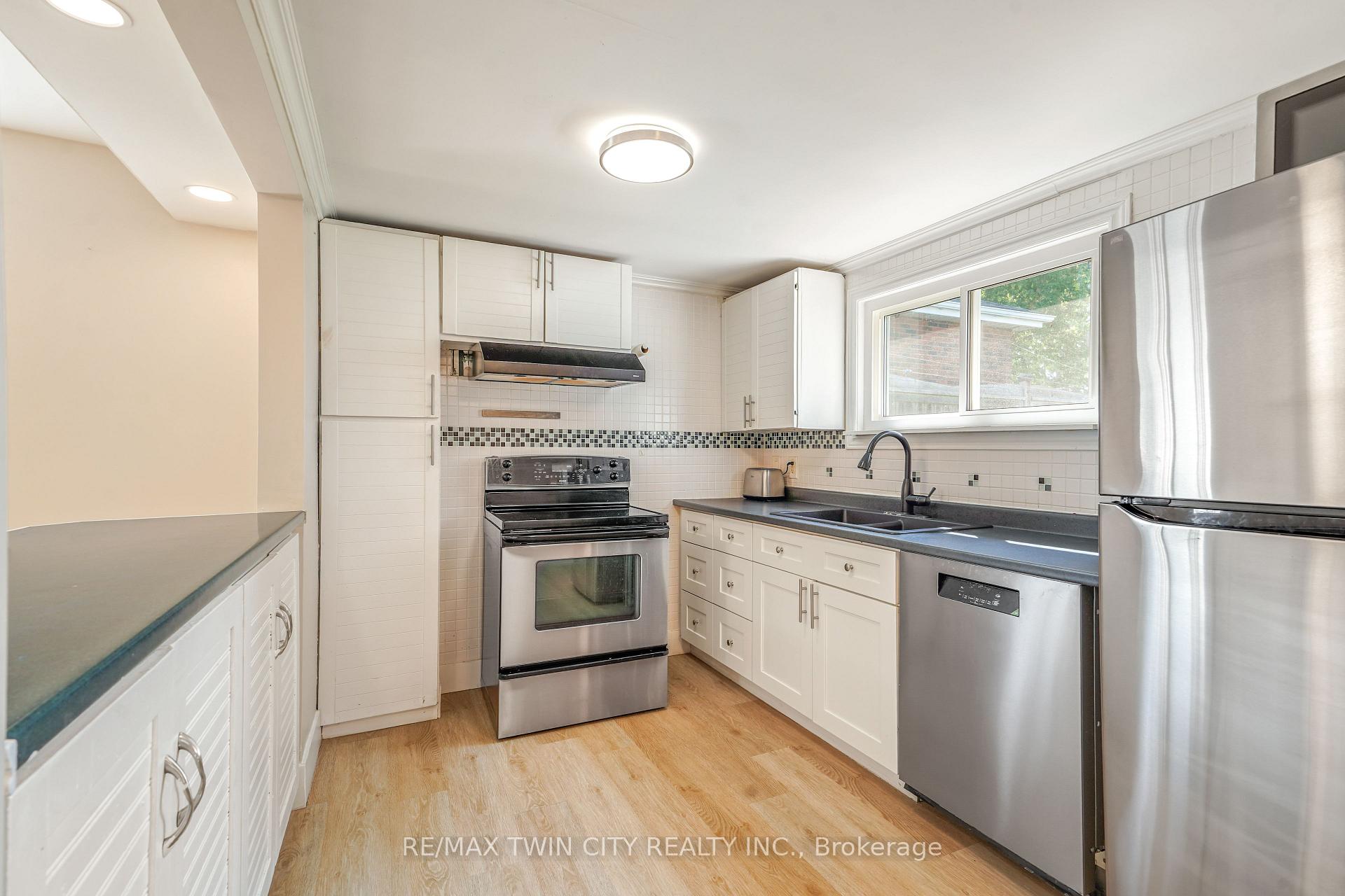 Photo 19 of 345 Nelson Street, Brantford, East Ward — HOMEH
