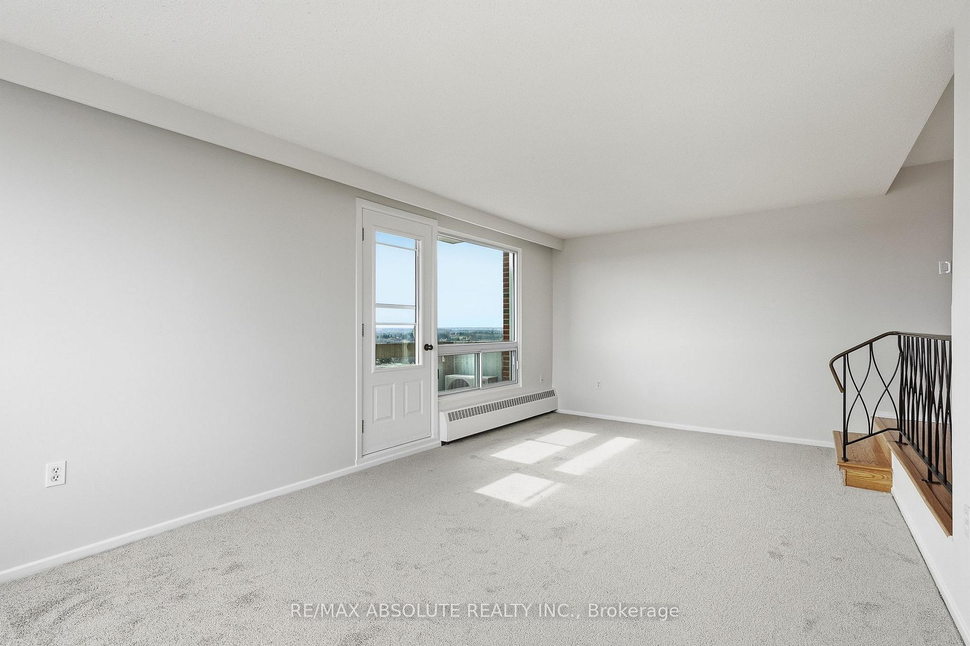 Photo 11 of Unit 1010, 915 Elmsmere Road, Ottawa, Beacon Hill South — HOMEH