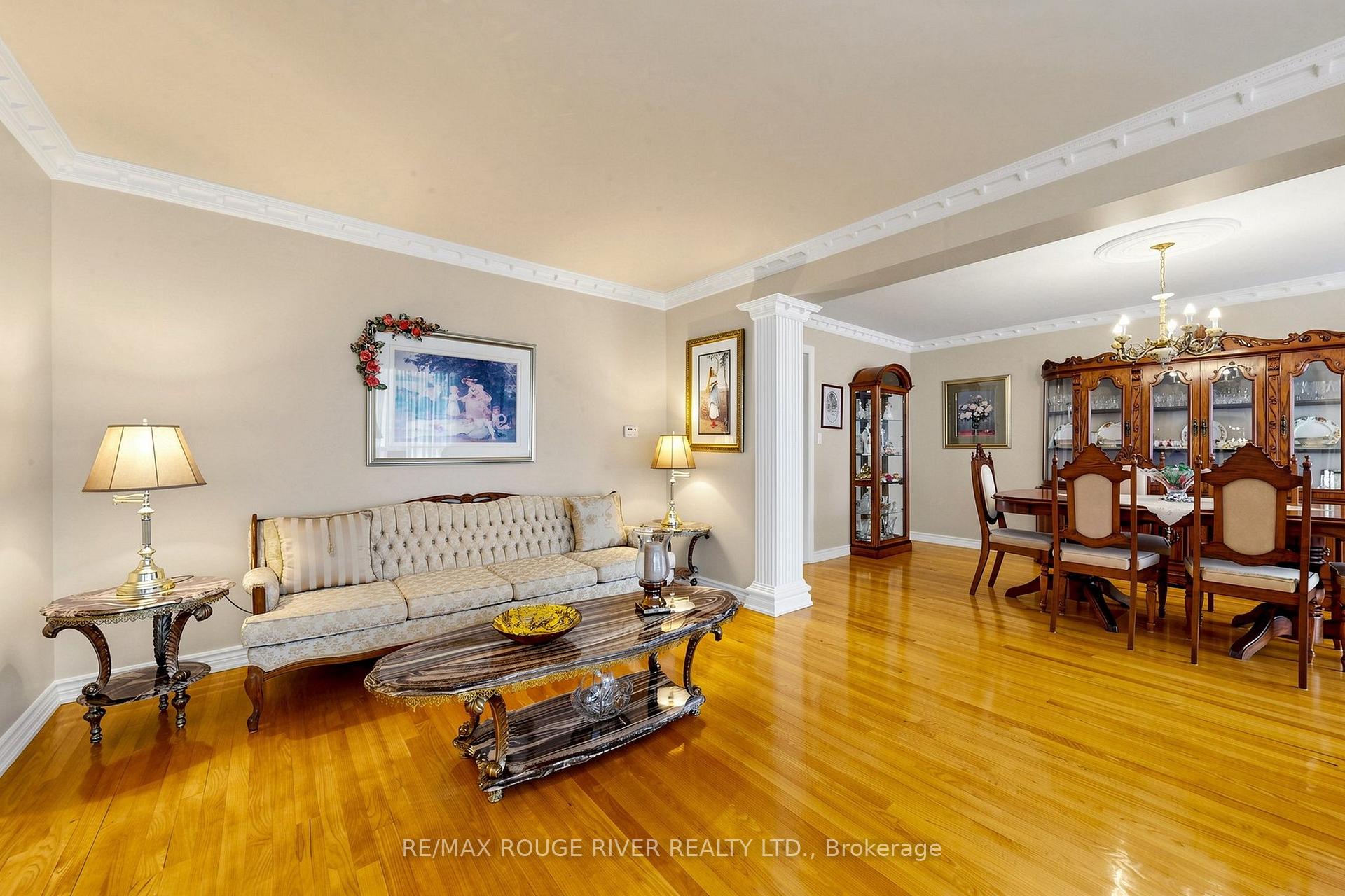 Photo 8 of 48 Chillery Avenue, Scarborough, Eglinton East — HOMEH