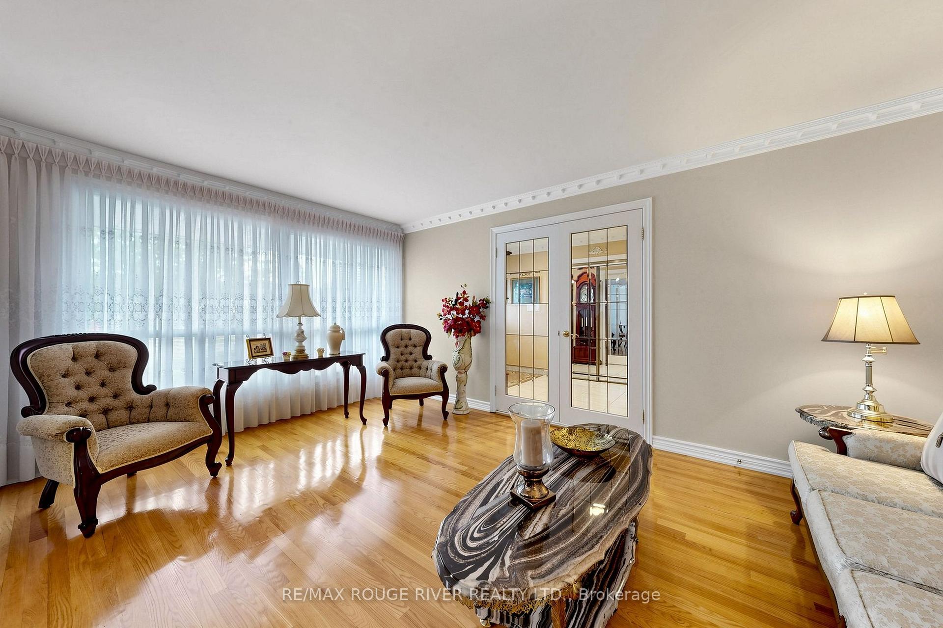 Photo 9 of 48 Chillery Avenue, Scarborough, Eglinton East — HOMEH