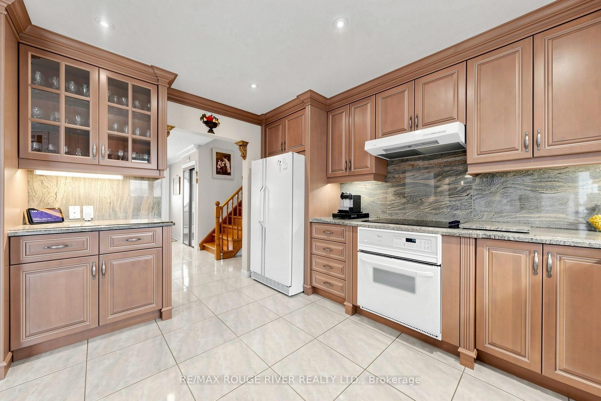 Photo 16 of 48 Chillery Avenue, Scarborough, Eglinton East — HOMEH