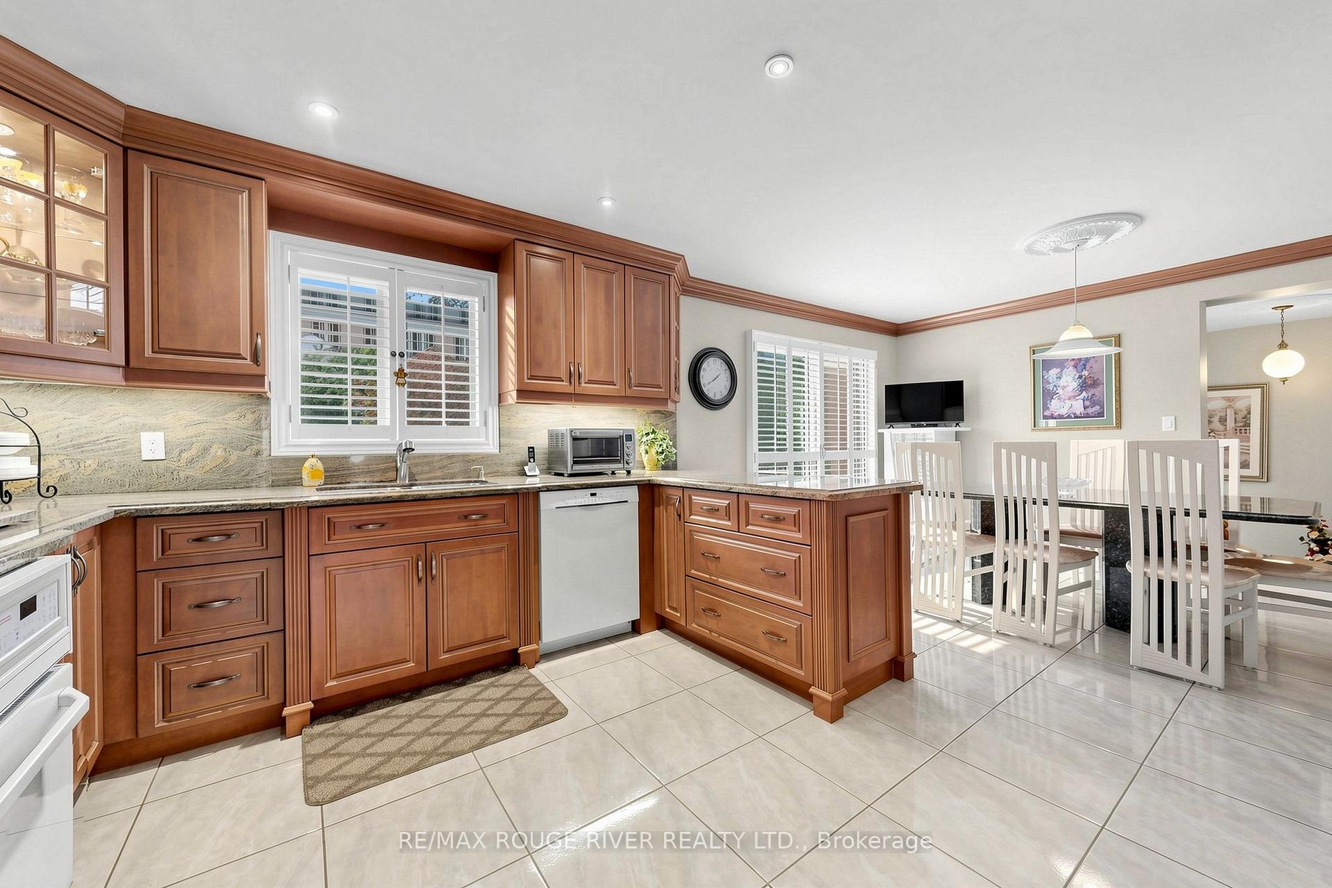 Photo 18 of 48 Chillery Avenue, Scarborough, Eglinton East — HOMEH