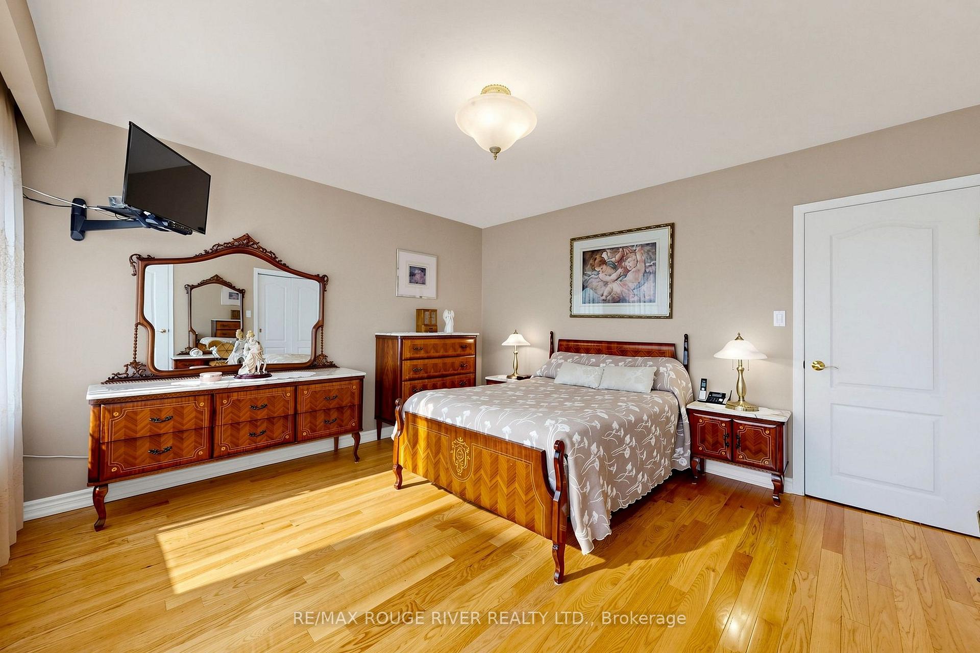 Photo 28 of 48 Chillery Avenue, Scarborough, Eglinton East — HOMEH