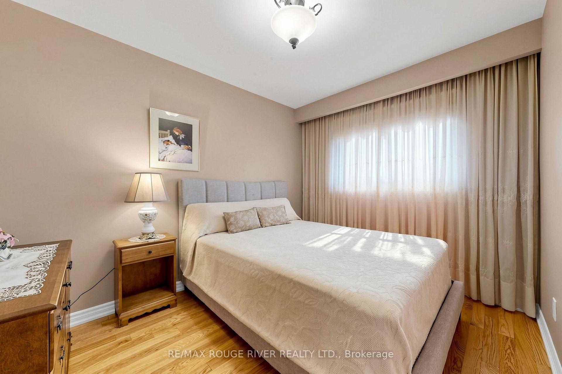 Photo 31 of 48 Chillery Avenue, Scarborough, Eglinton East — HOMEH