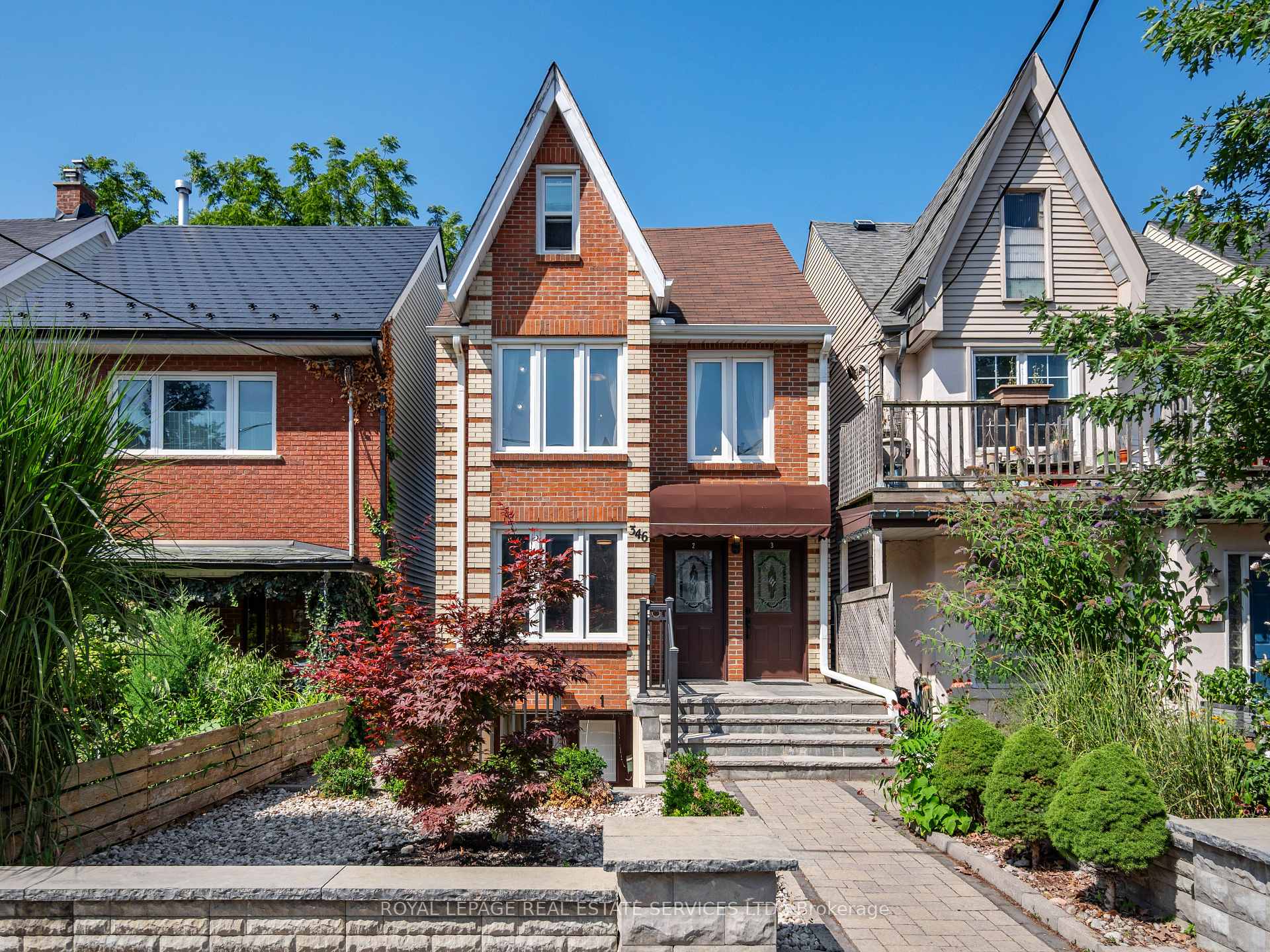 Photo of 346 Indian Road Crescent