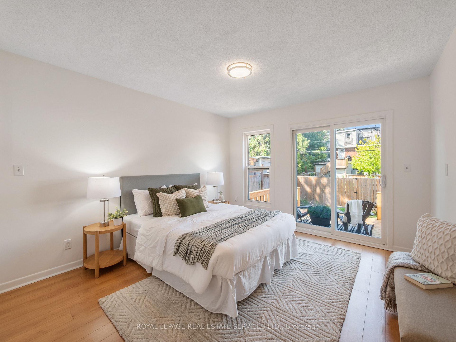 Photo 15 of 346 Indian Road Crescent, Toronto, Junction Area — HOMEH