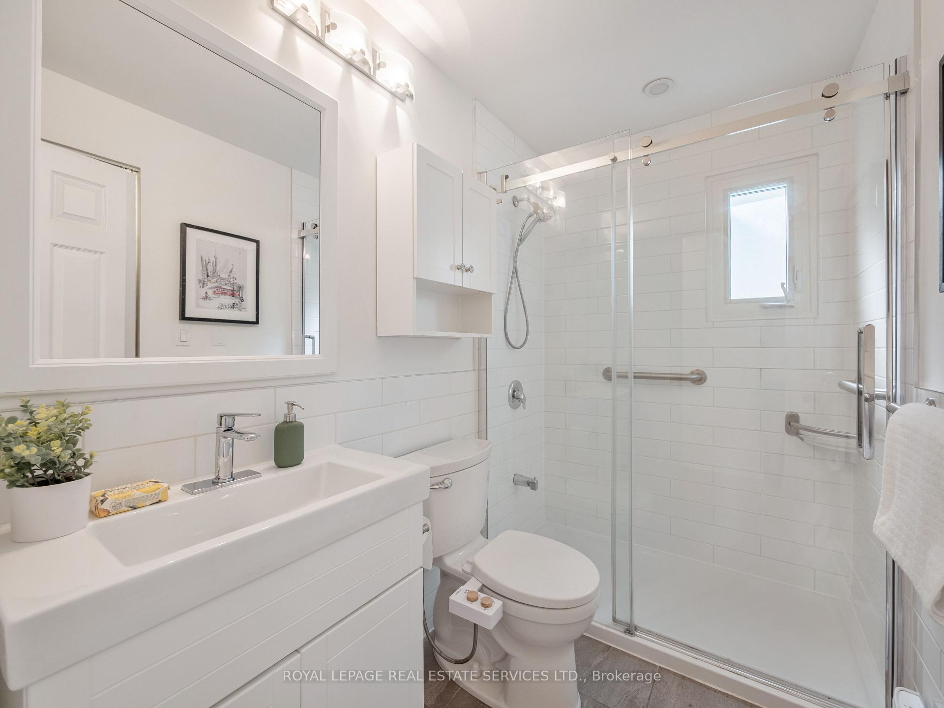 Photo 18 of 346 Indian Road Crescent, Toronto, Junction Area — HOMEH