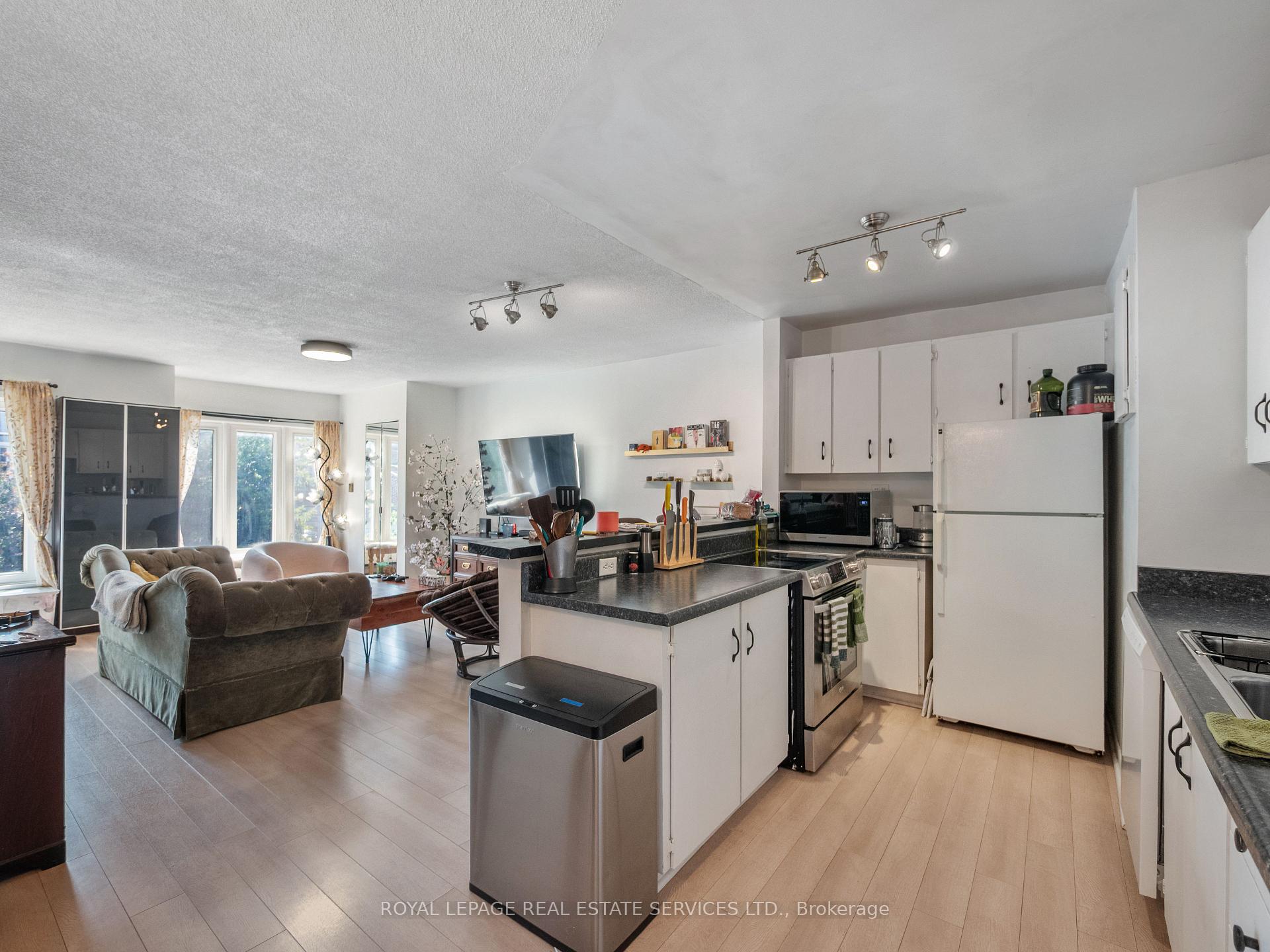 Photo 22 of 346 Indian Road Crescent, Toronto, Junction Area — HOMEH