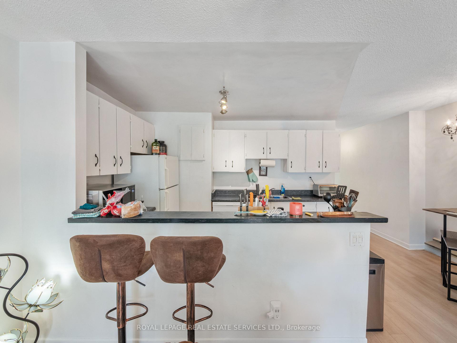 Photo 23 of 346 Indian Road Crescent, Toronto, Junction Area — HOMEH