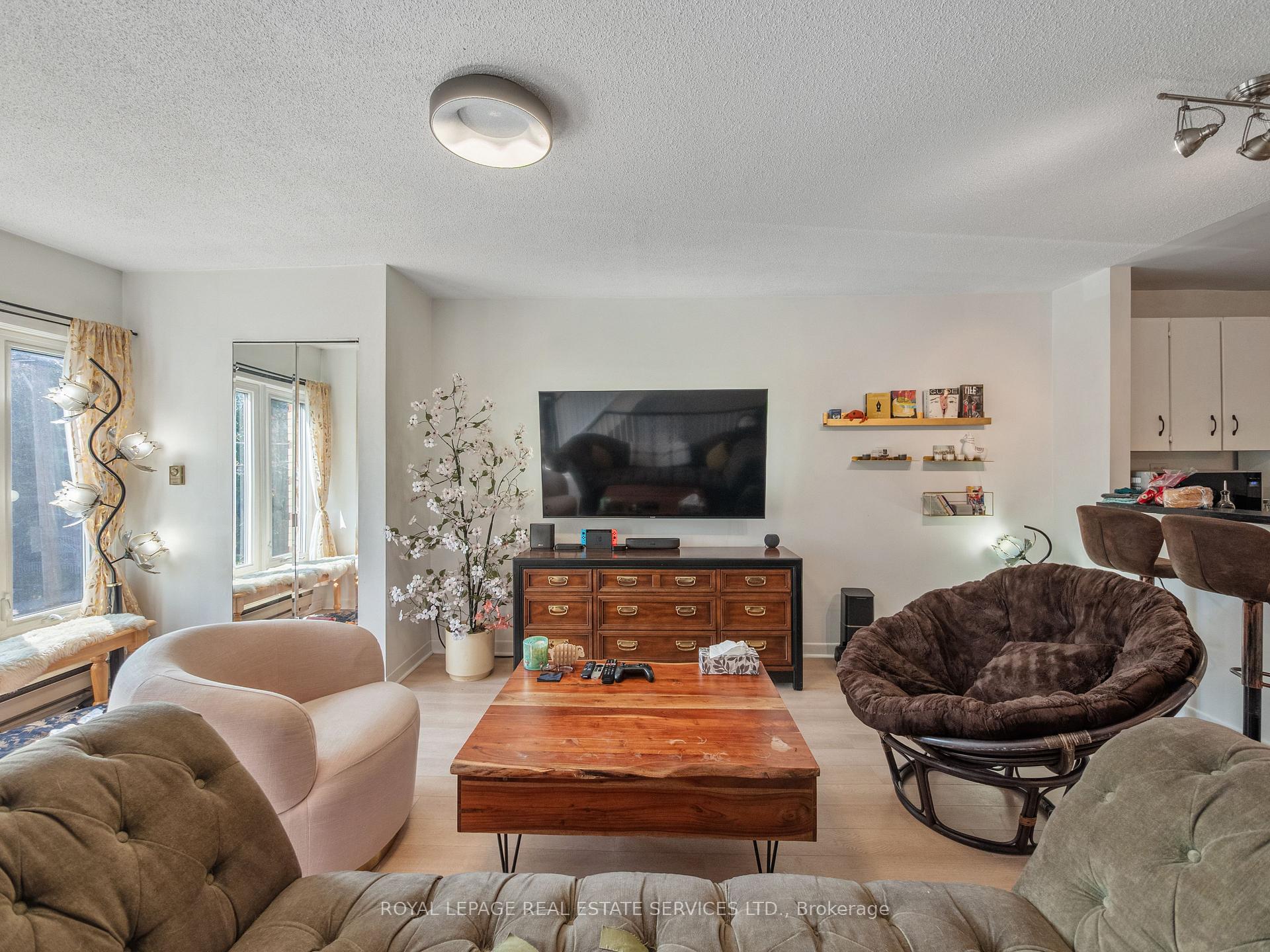 Photo 25 of 346 Indian Road Crescent, Toronto, Junction Area — HOMEH