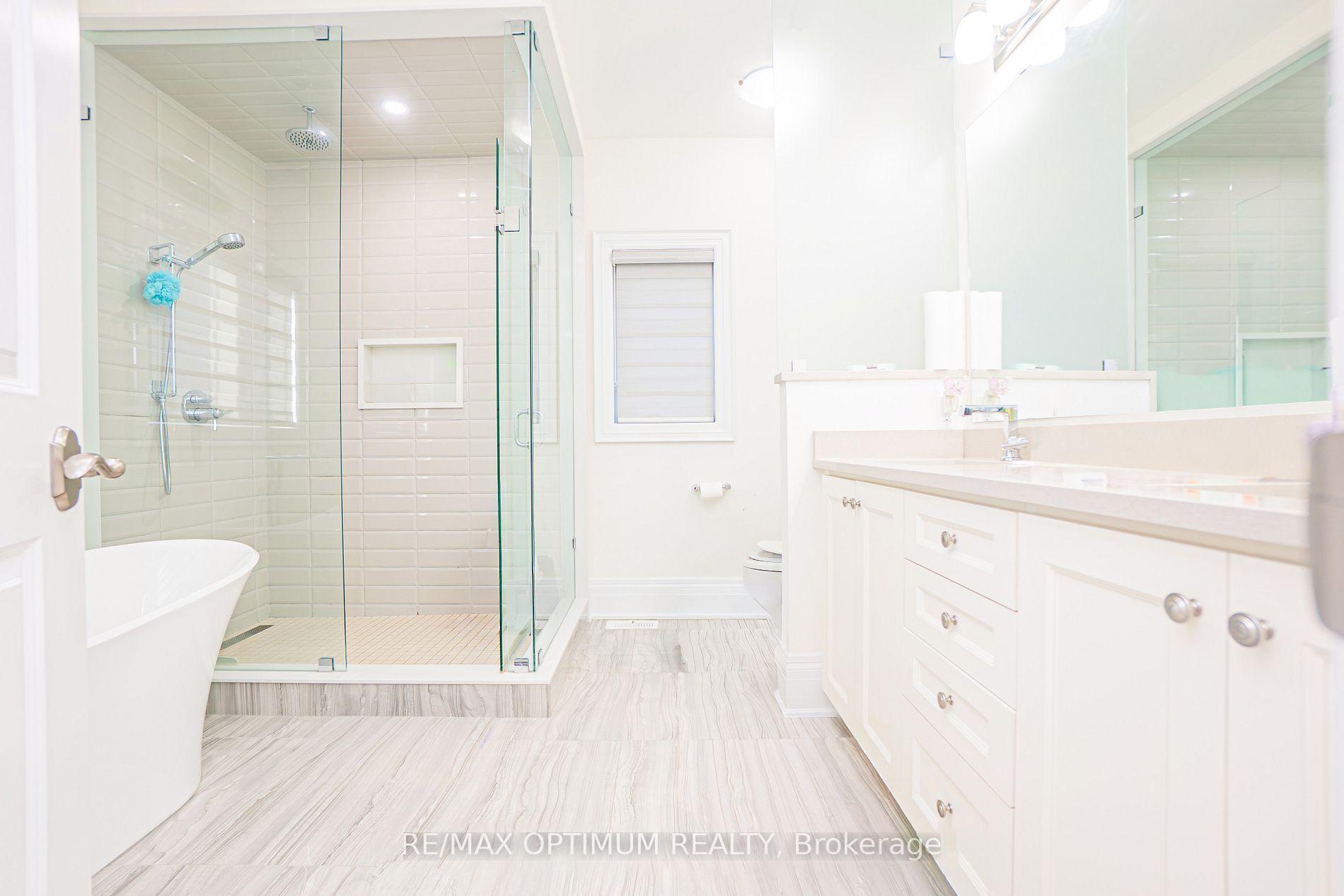 Photo 17 of 53 Kinburn Crescent, Vaughan, Vellore Village — HOMEH