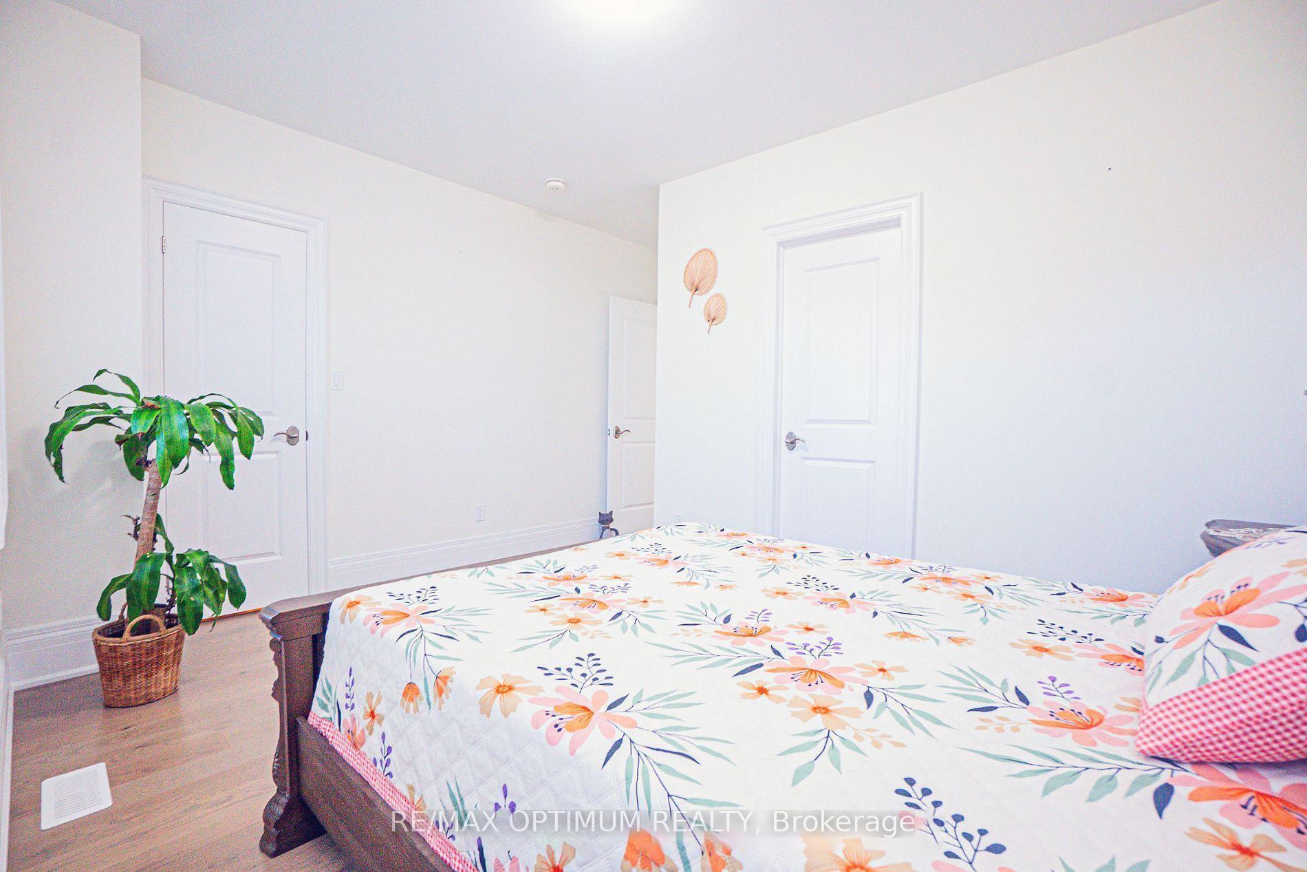 Photo 21 of 53 Kinburn Crescent, Vaughan, Vellore Village — HOMEH