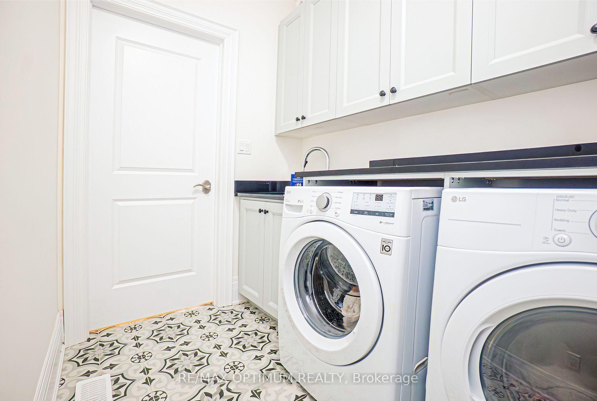 Photo 31 of 53 Kinburn Crescent, Vaughan, Vellore Village — HOMEH