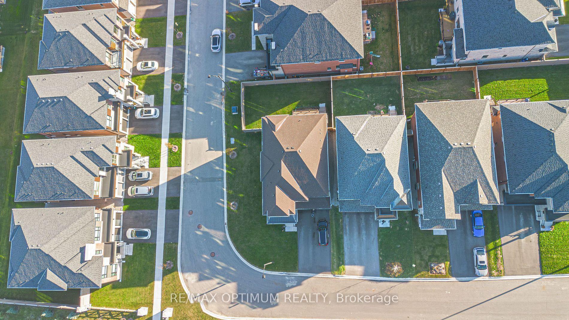 Photo 35 of 53 Kinburn Crescent, Vaughan, Vellore Village — HOMEH
