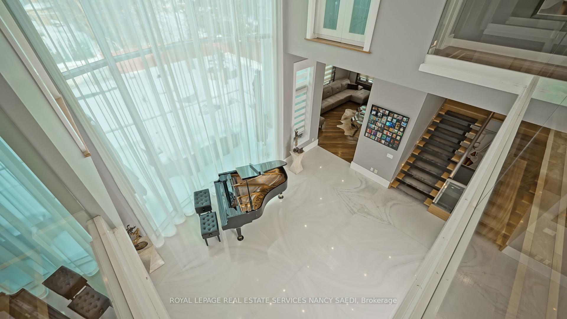 Photo 28 of 42 Wimpole Drive, North York, St. Andrew-Windfields — HOMEH