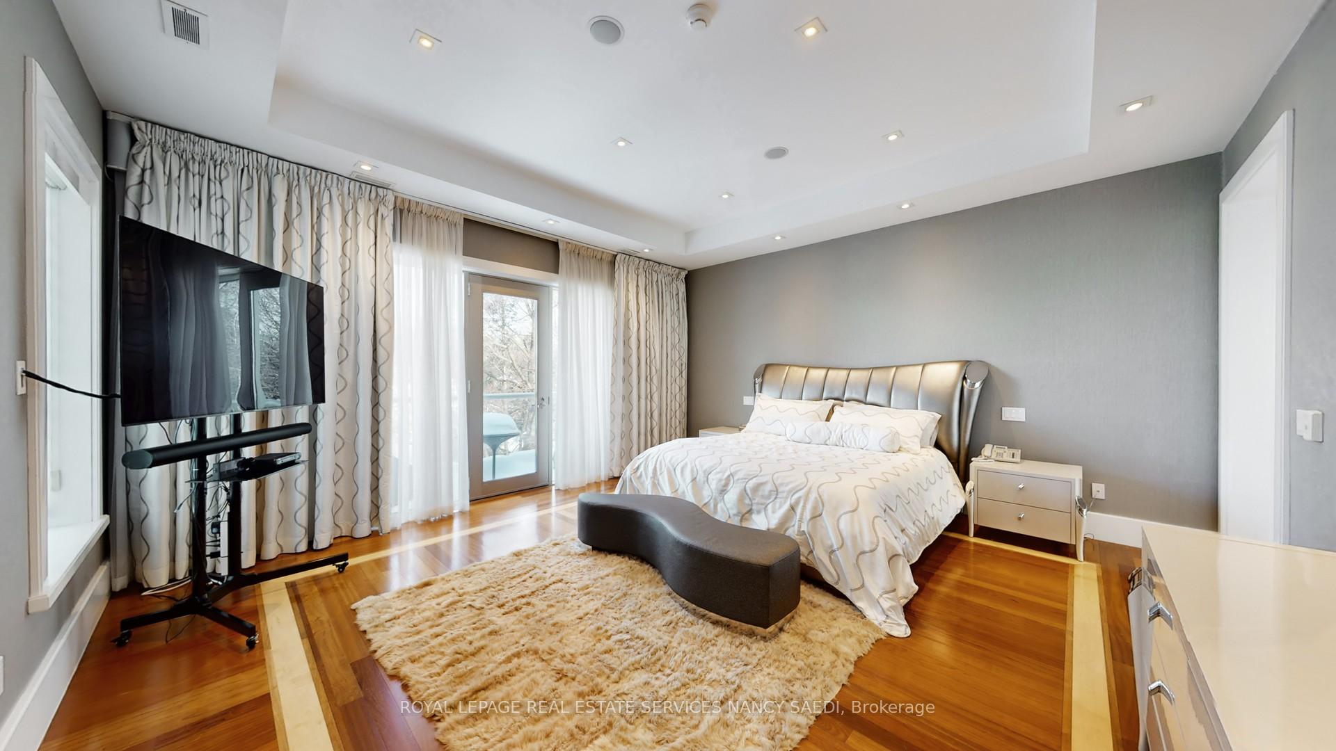 Photo 30 of 42 Wimpole Drive, North York, St. Andrew-Windfields — HOMEH