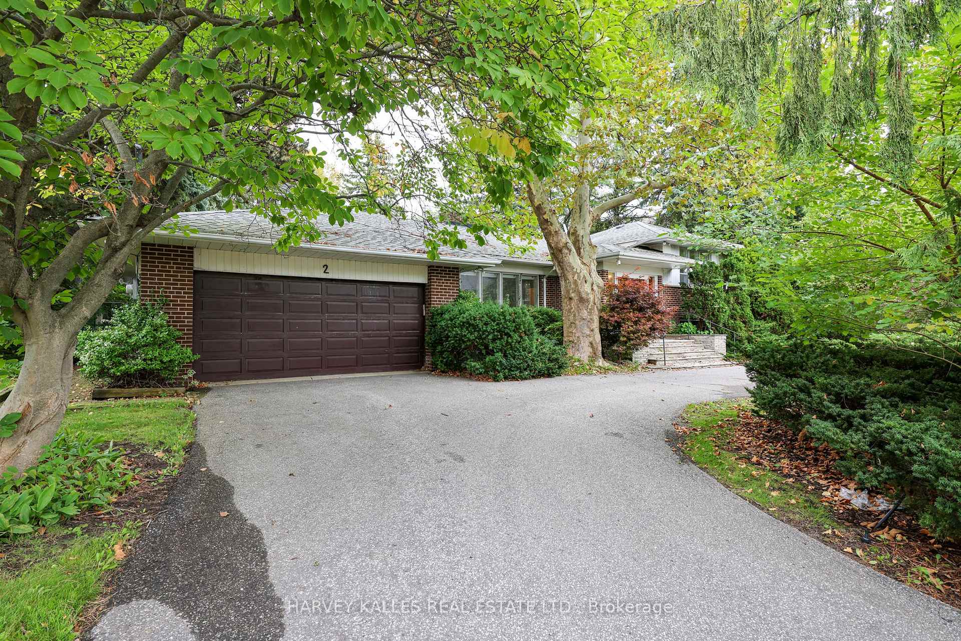 Photo 2 of 2 Clovestone Road, North York, St. Andrew-Windfields — HOMEH