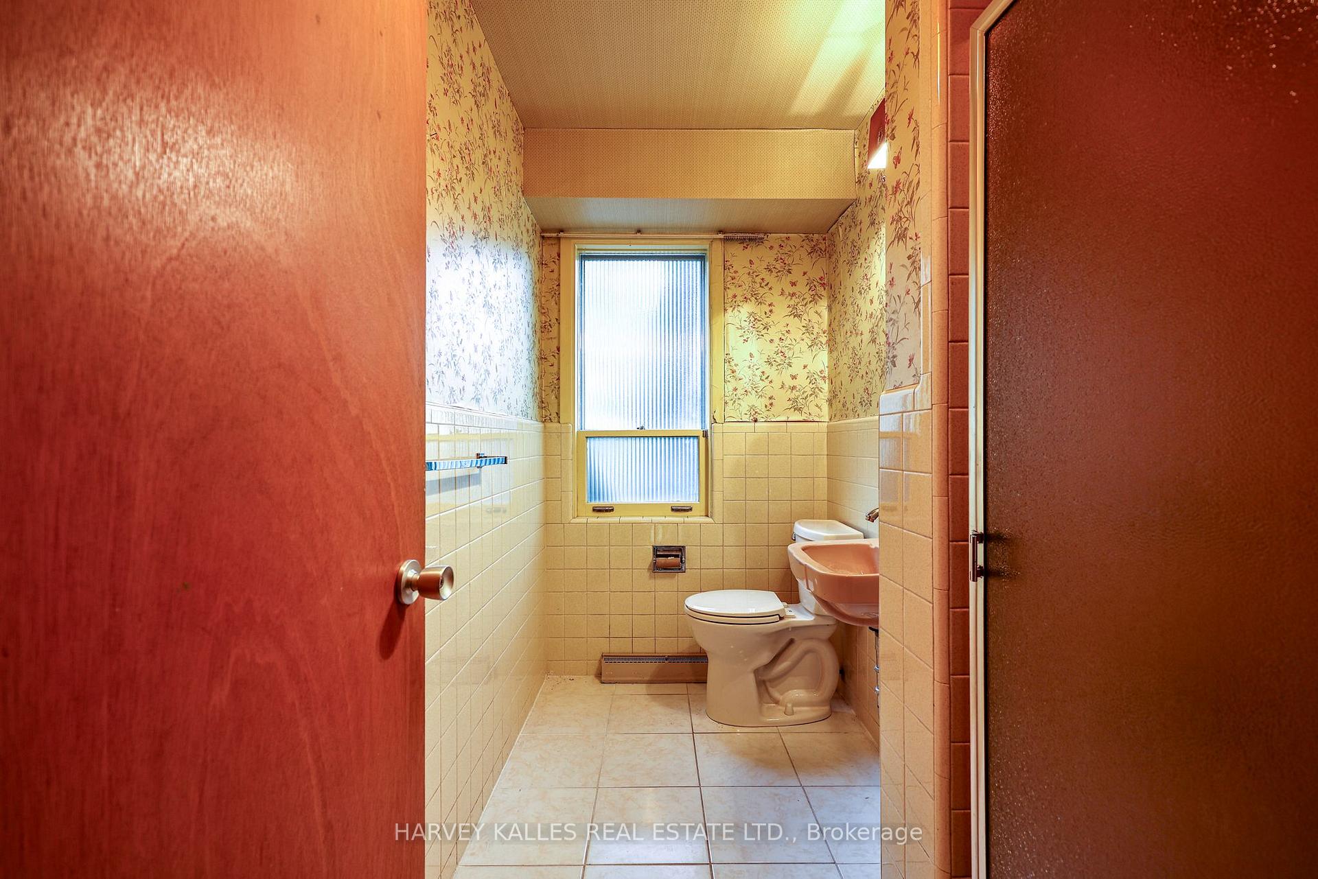 Photo 45 of 2 Clovestone Road, North York, St. Andrew-Windfields — HOMEH