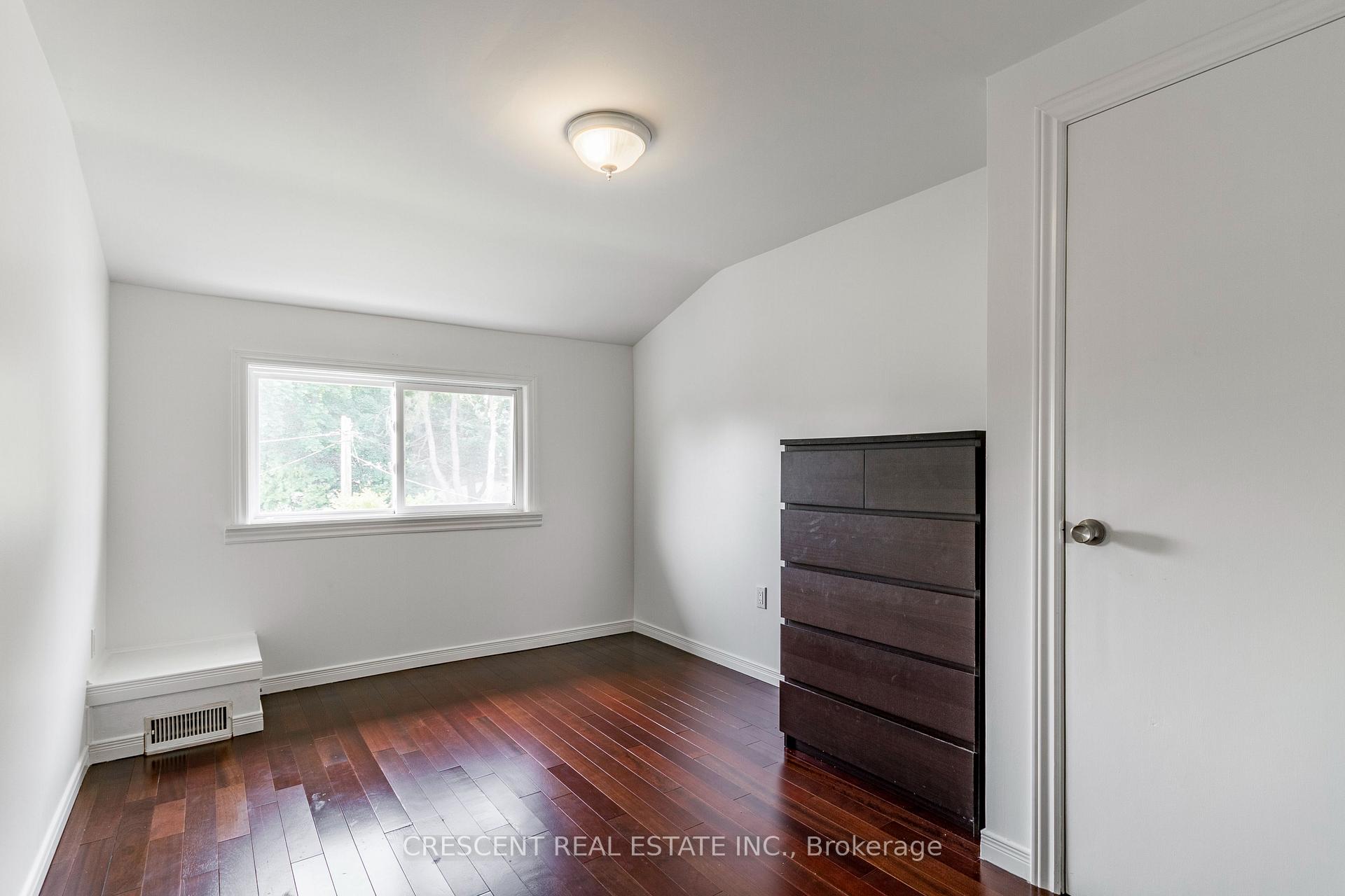Photo 26 of 9 Clay Court, Etobicoke, Edenbridge-Humber Valley — HOMEH