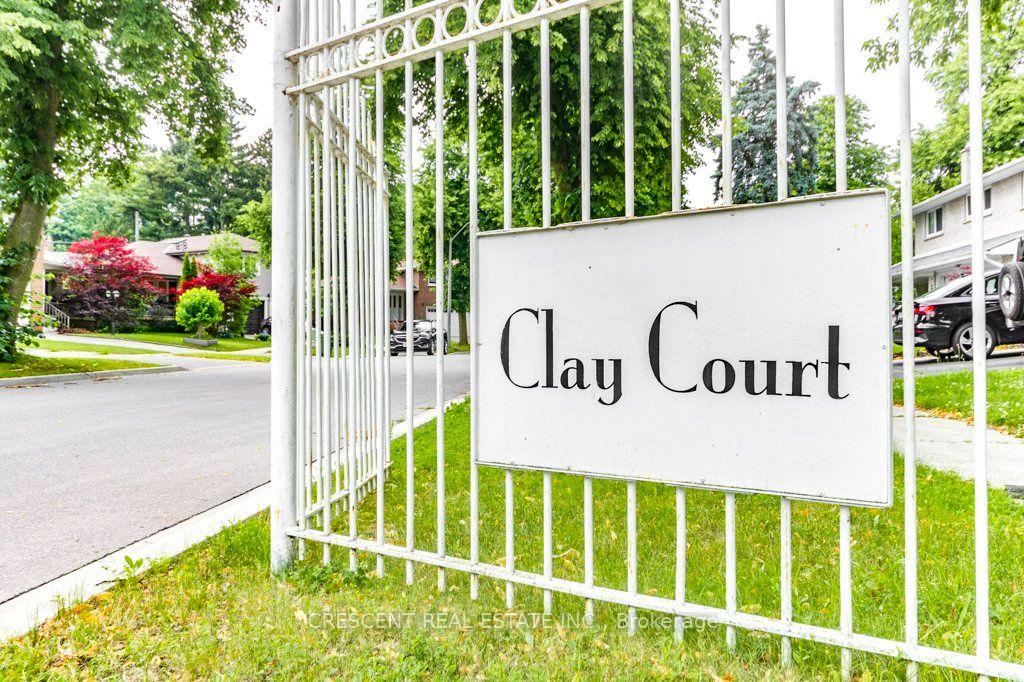 Photo 38 of 9 Clay Court, Etobicoke, Edenbridge-Humber Valley — HOMEH