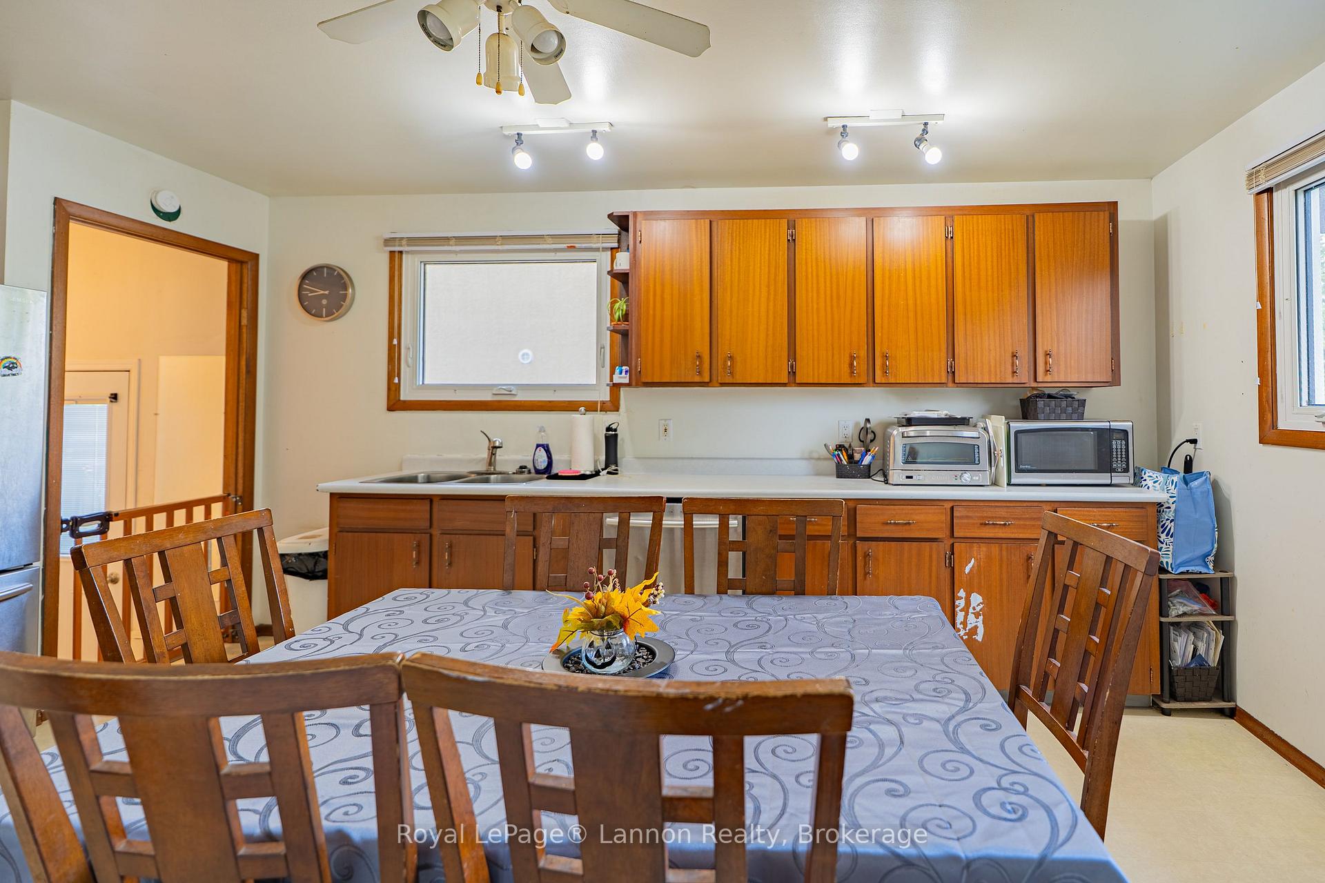 Photo 13 of 562 Simon Fraser Drive, Thunder Bay, Northwood Park — HOMEH