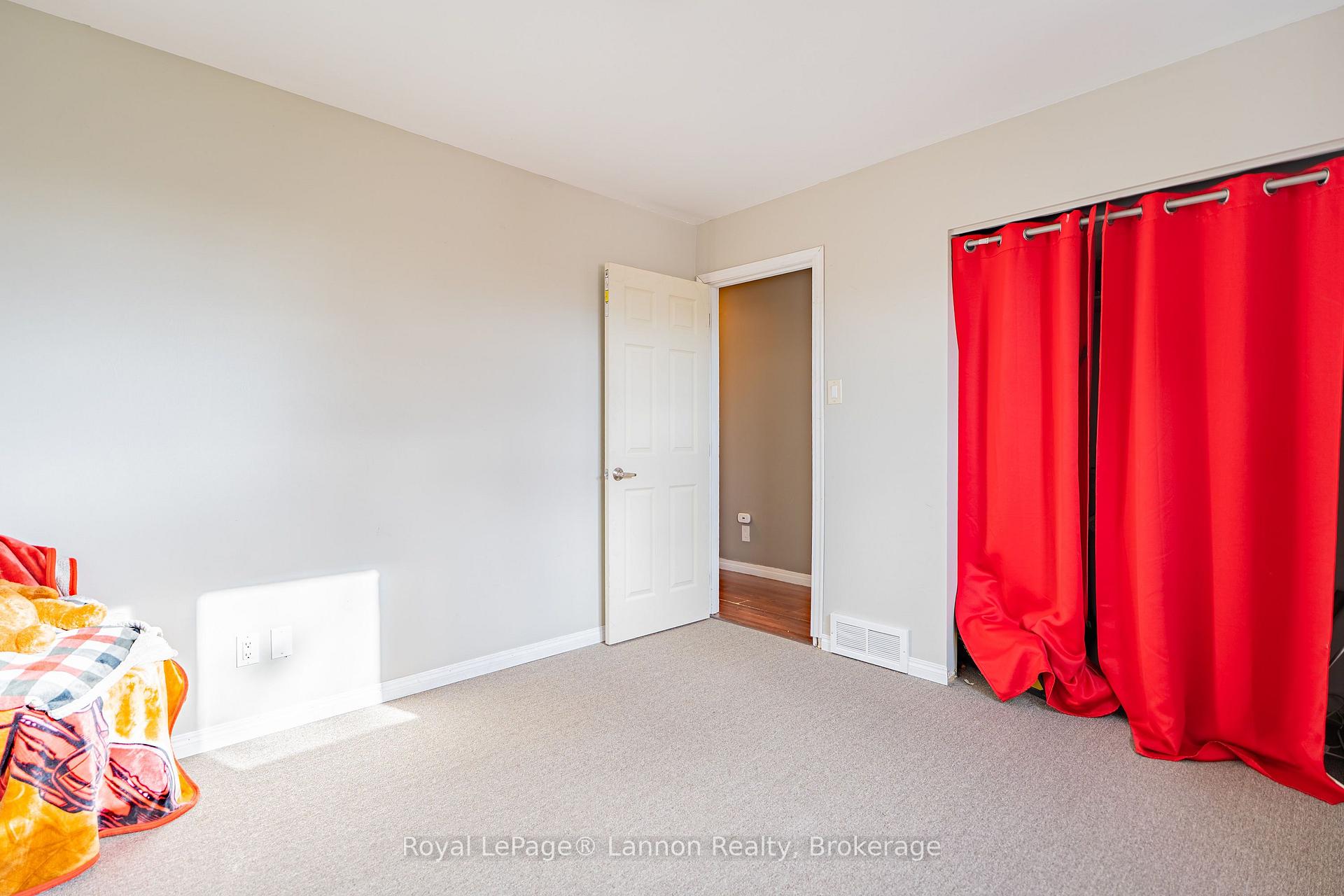 Photo 21 of 562 Simon Fraser Drive, Thunder Bay, Northwood Park — HOMEH