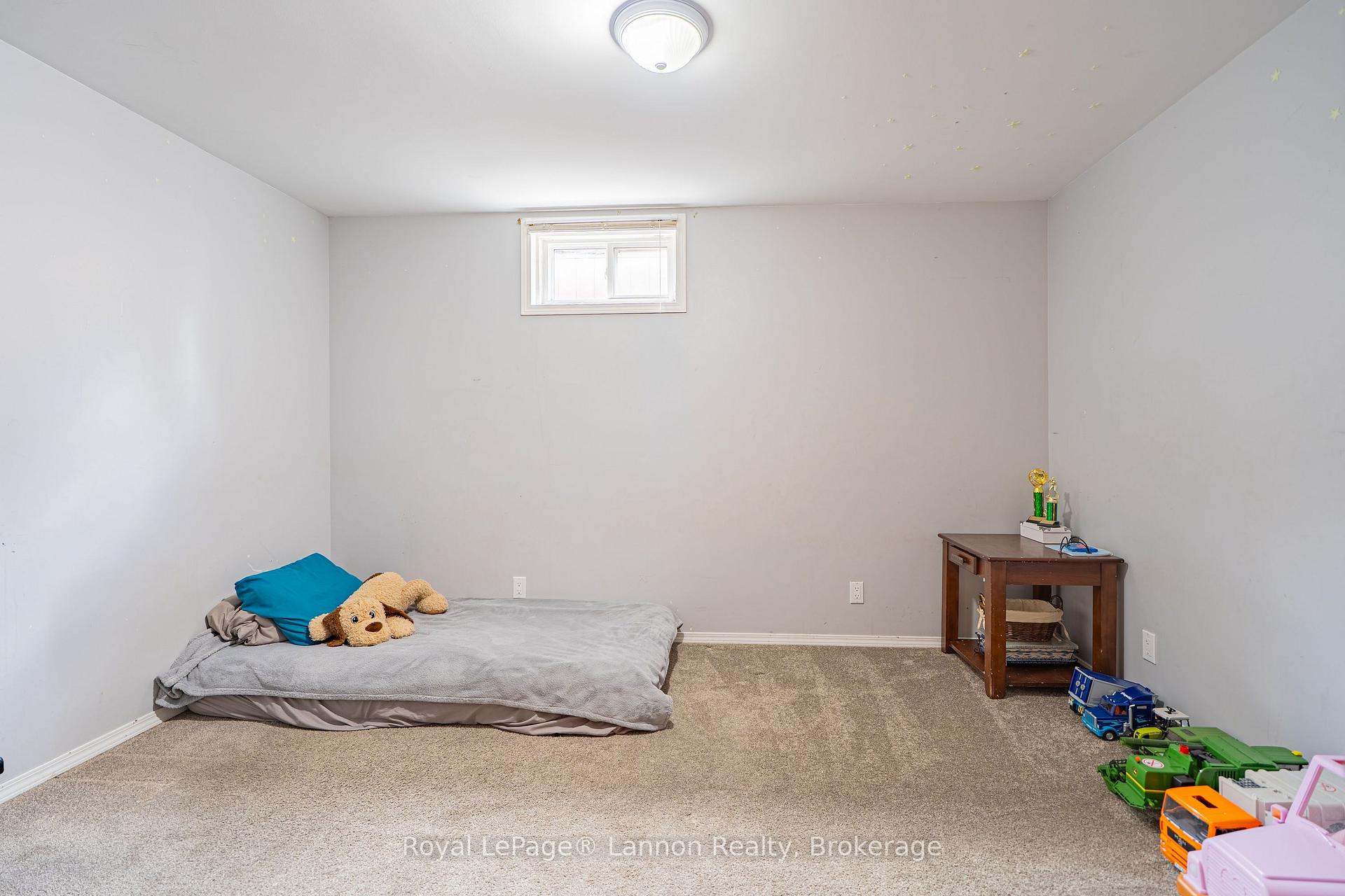 Photo 25 of 562 Simon Fraser Drive, Thunder Bay, Northwood Park — HOMEH