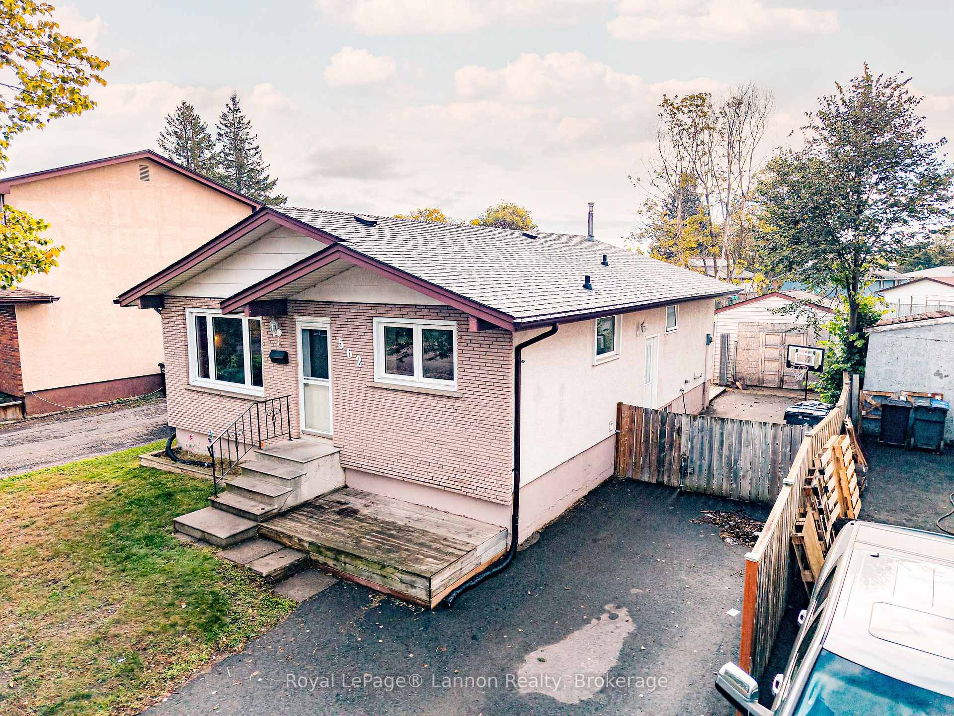 Photo 47 of 562 Simon Fraser Drive, Thunder Bay, Northwood Park — HOMEH