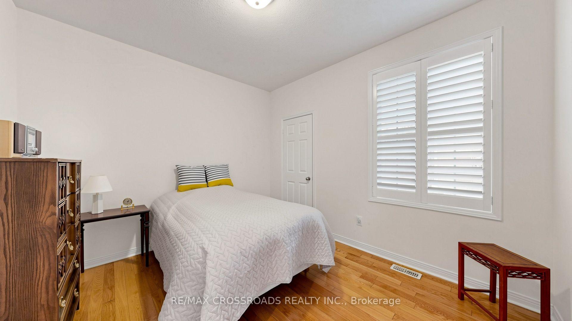 Photo 22 of 53 Castleglen Boulevard, Markham, Berczy — HOMEH