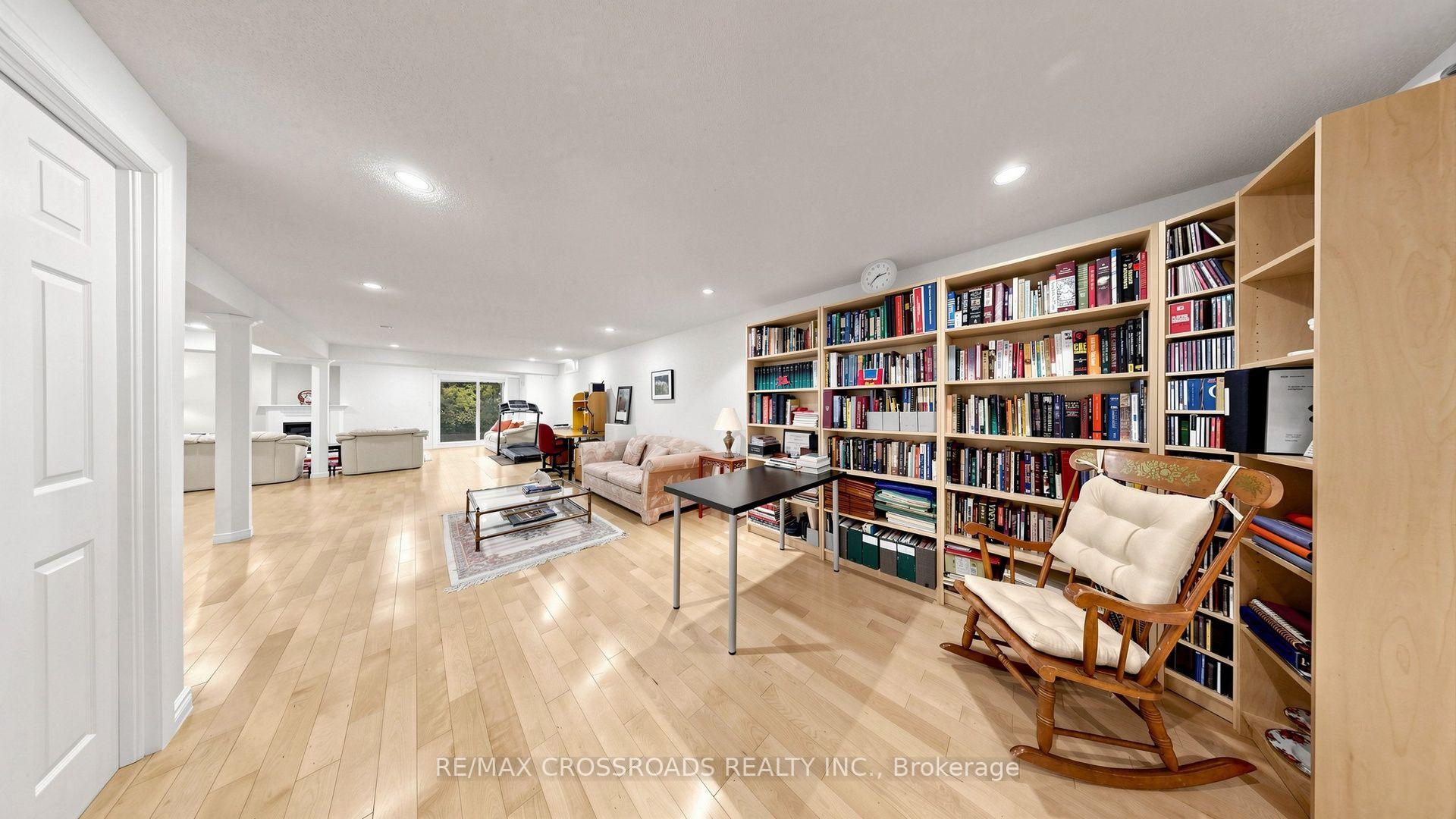 Photo 24 of 53 Castleglen Boulevard, Markham, Berczy — HOMEH